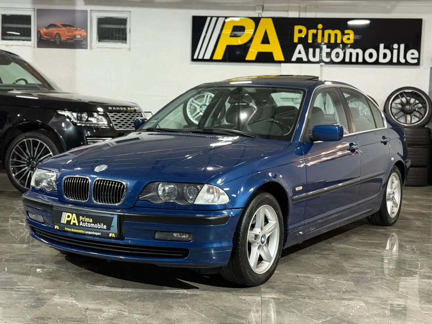 BMW 320 i Lim. / 2.Hand Xenon Schiebedach Sitzheizung Blau - 1