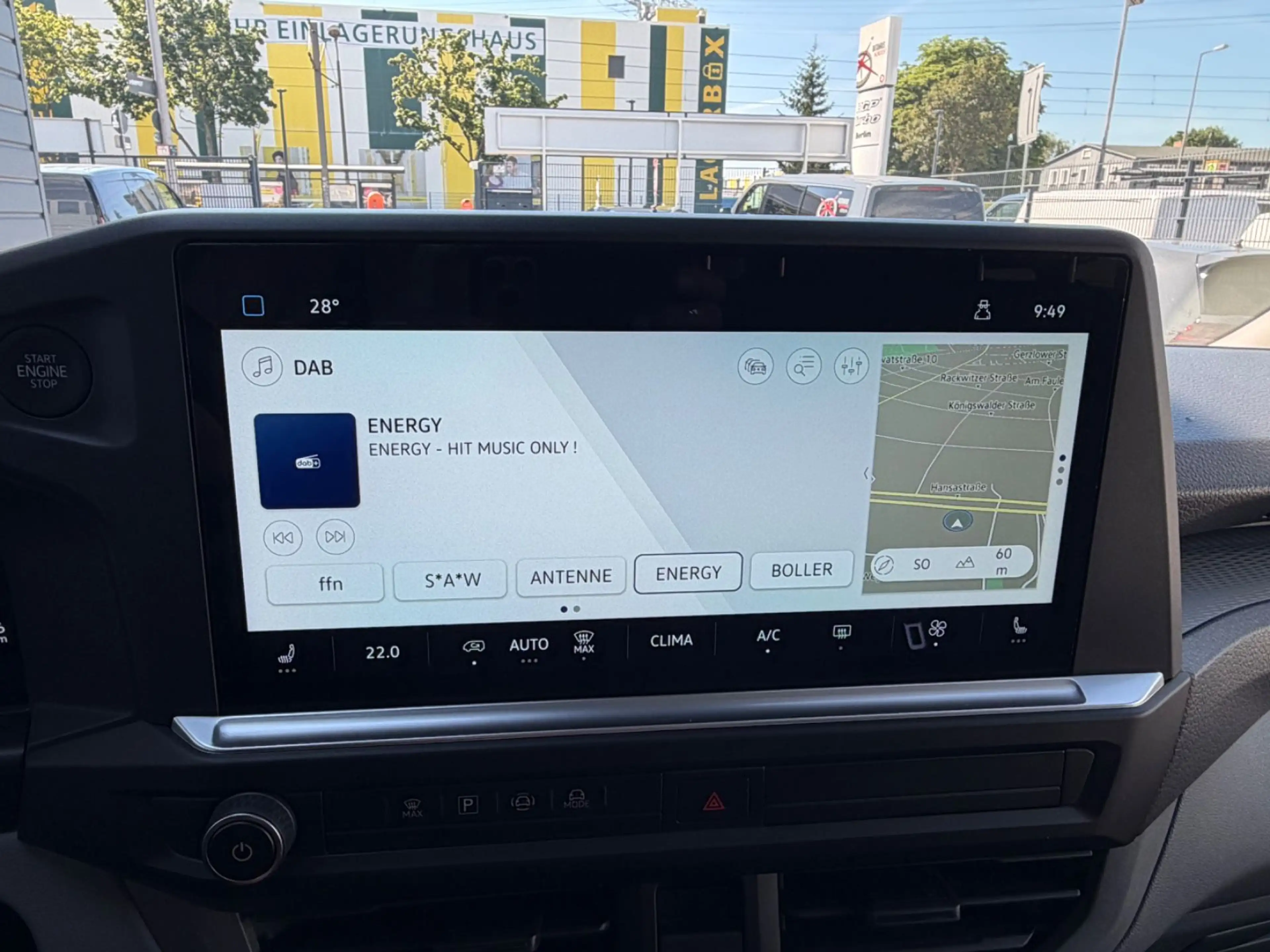 Volkswagen T7 Caravelle LR Autom. LED Kamera Digital — photo 15