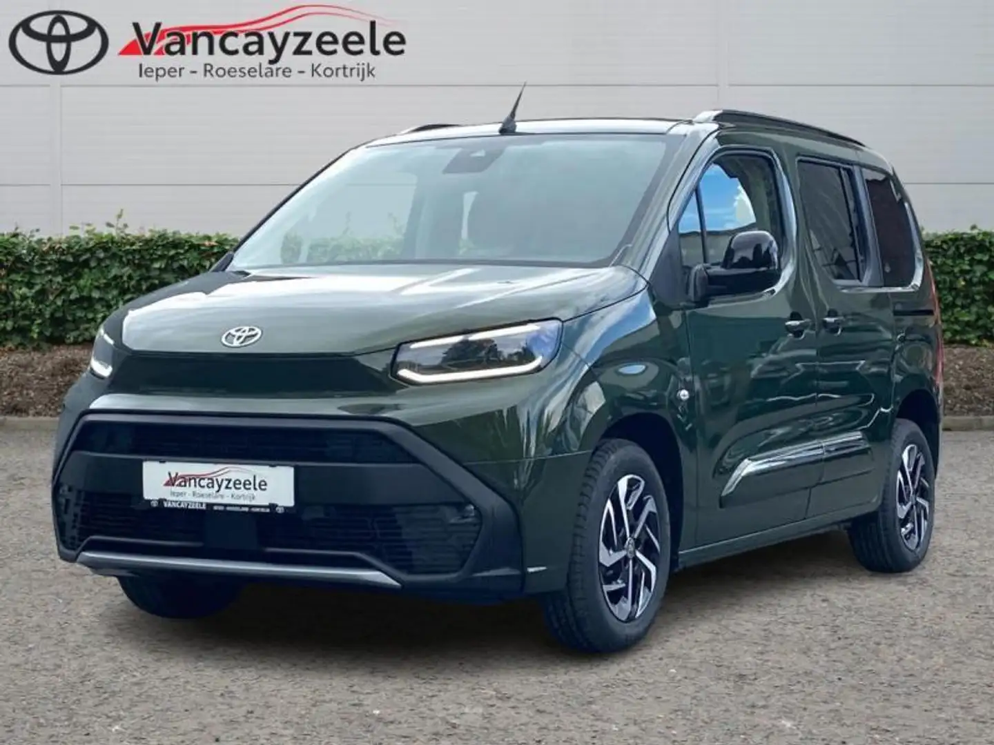 Toyota Verso Family 5pl+CAM+NAV+SENS ACHTER Grün - 1