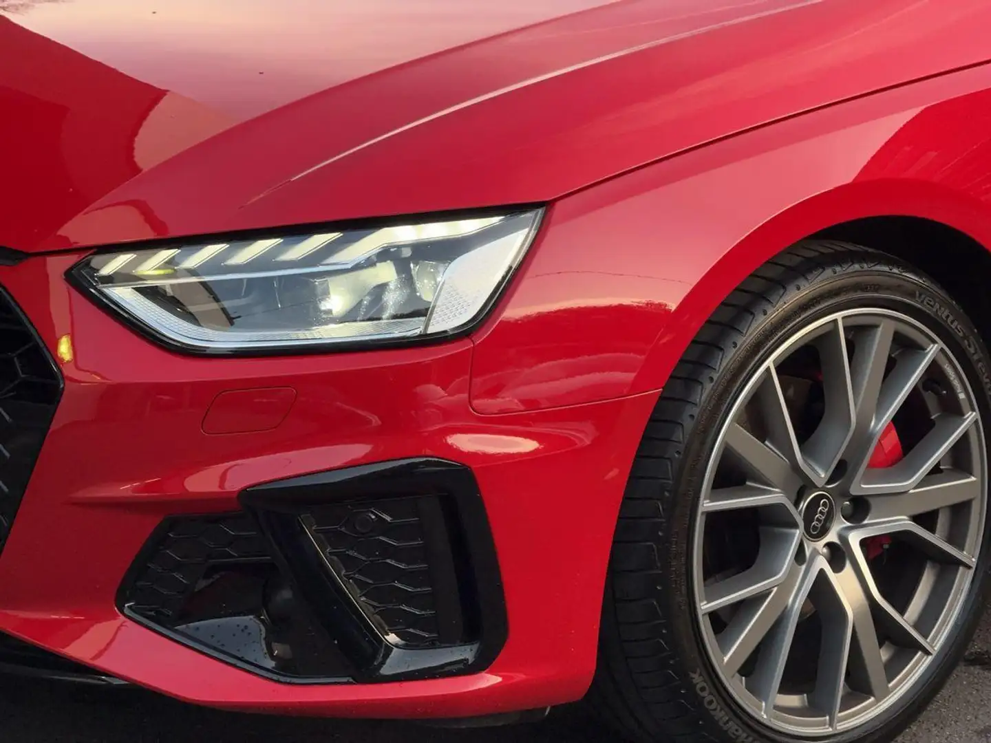 Audi A4 40 TFSI Q S LINE MASSAGE+HUD+ACC+AHK+MATRIX++ Rot - 1