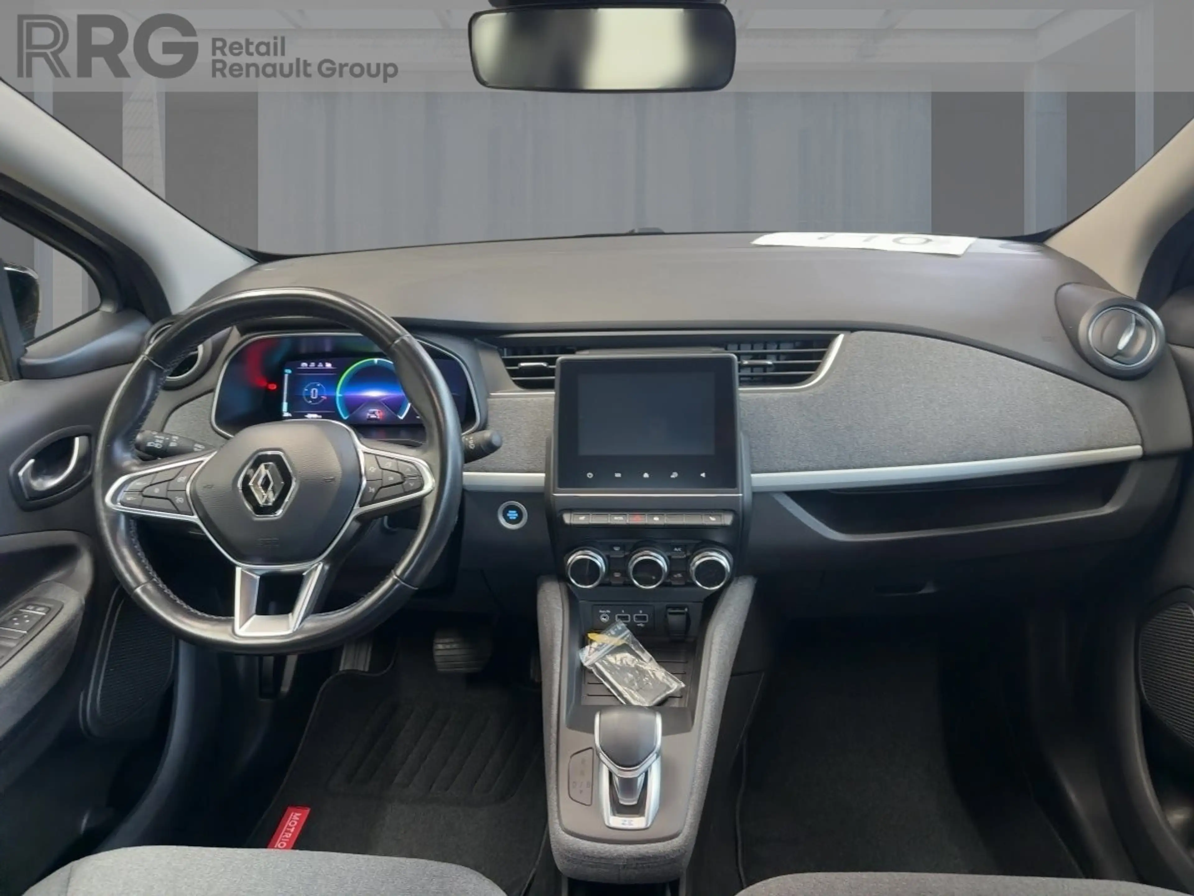 Renault ZOE R135 Z.E. 50 Experience CCS — photo 10