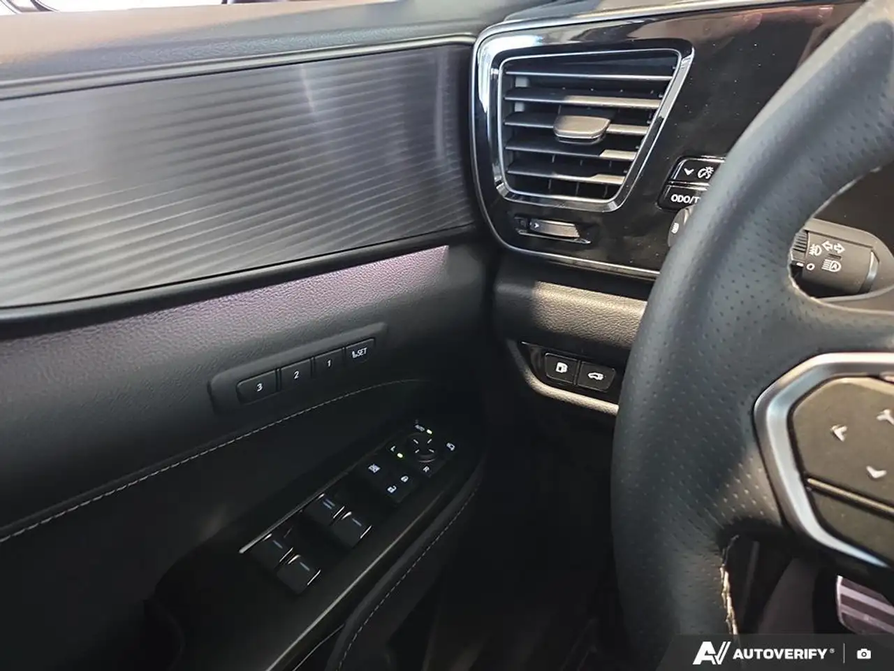 Lexus NX снимка Lexus NX