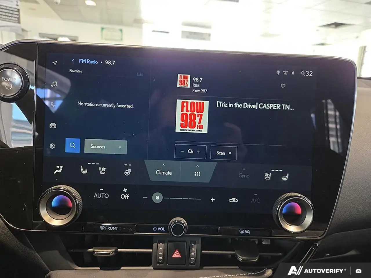 Lexus NX снимка Lexus NX
