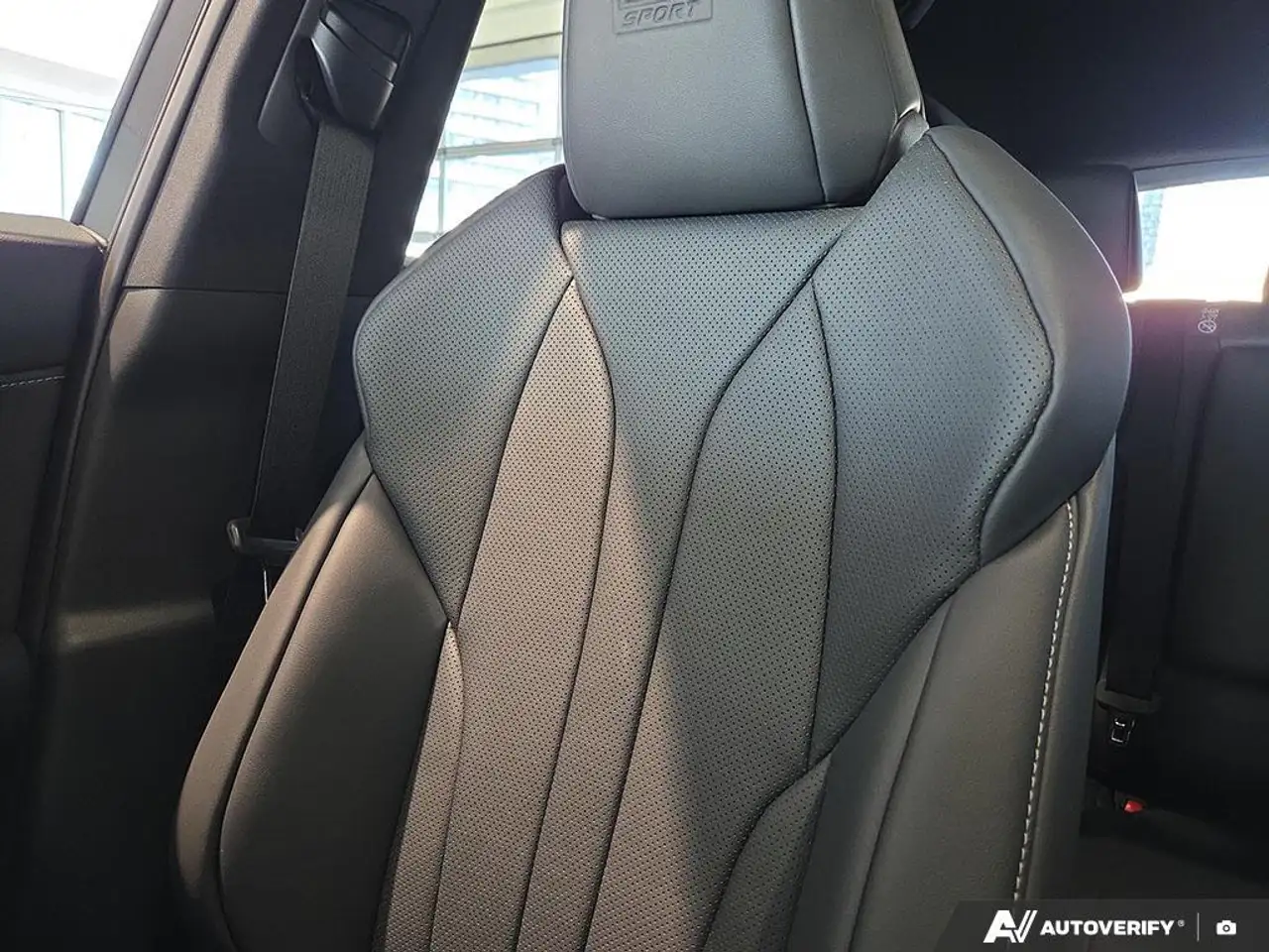 Lexus NX снимка Lexus NX