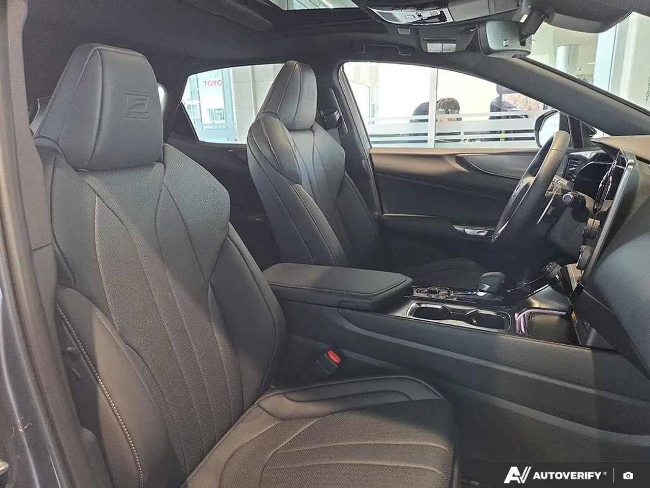Lexus NX снимка Lexus NX