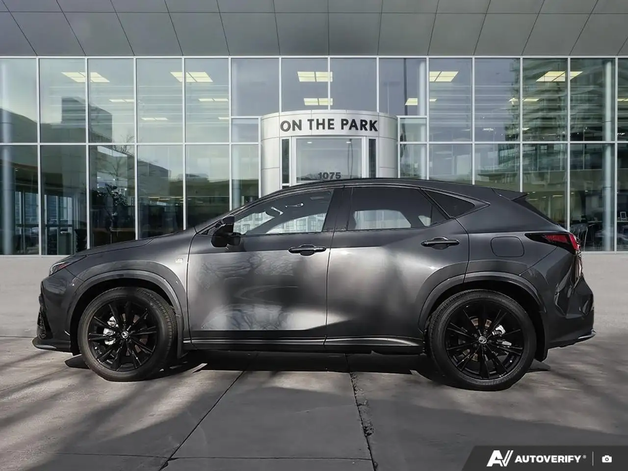 Lexus NX снимка Lexus NX