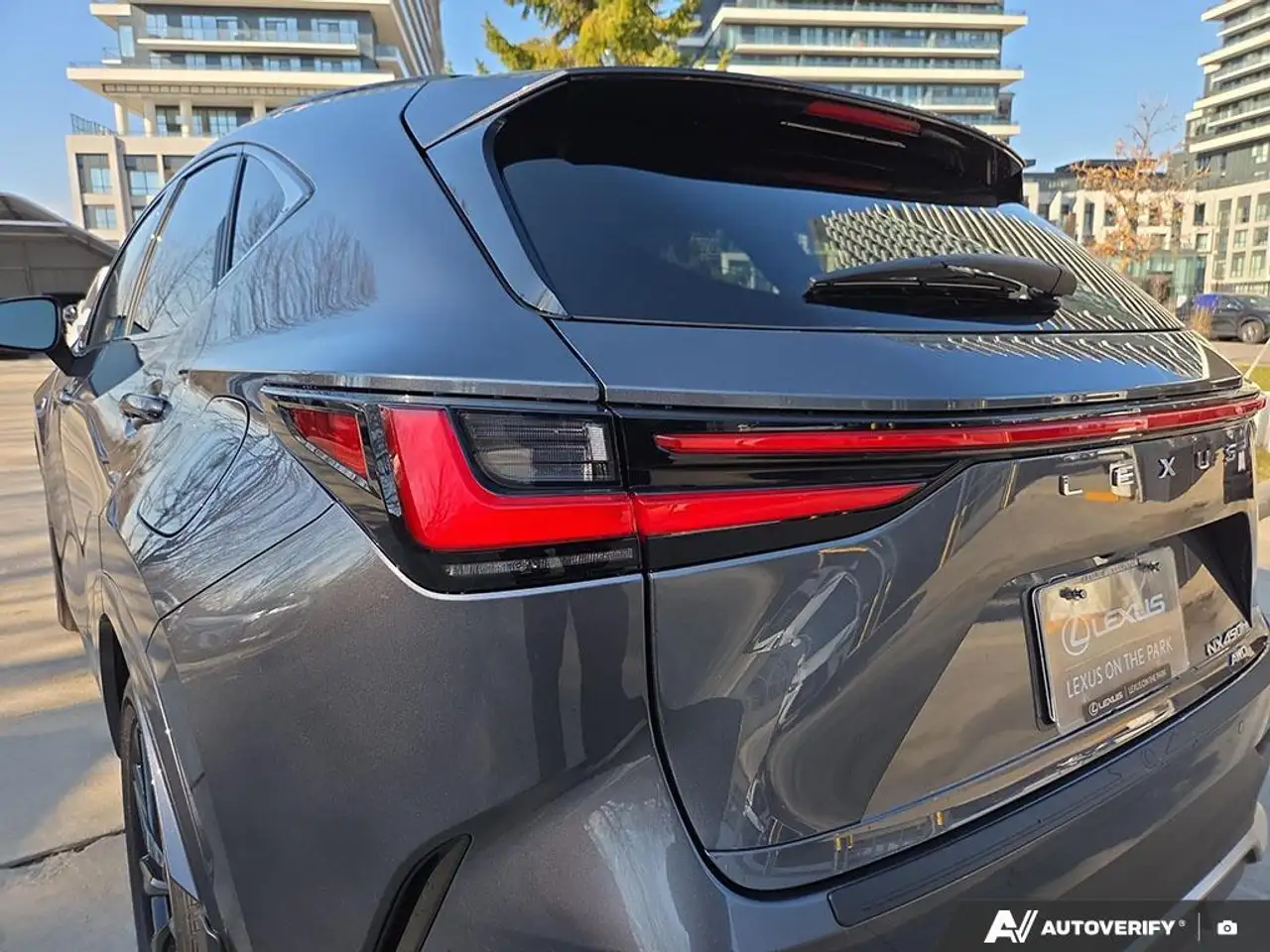 Lexus NX снимка Lexus NX