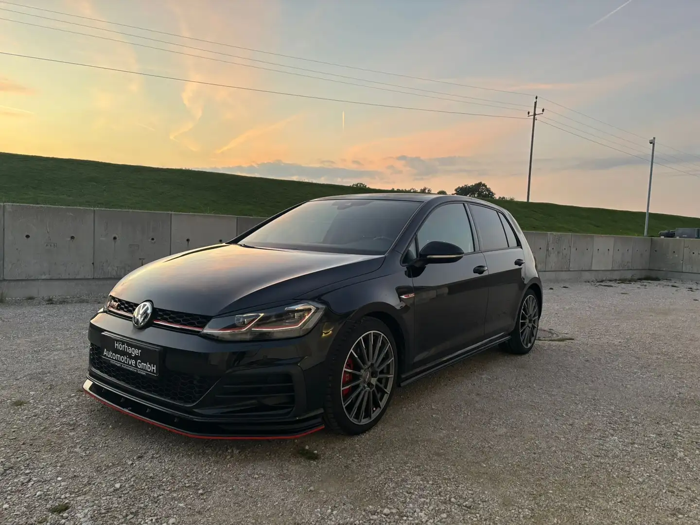 Volkswagen Golf GTI GTI Performance BMT/Start-Stopp*Top*WenigKM* Schwarz - 2