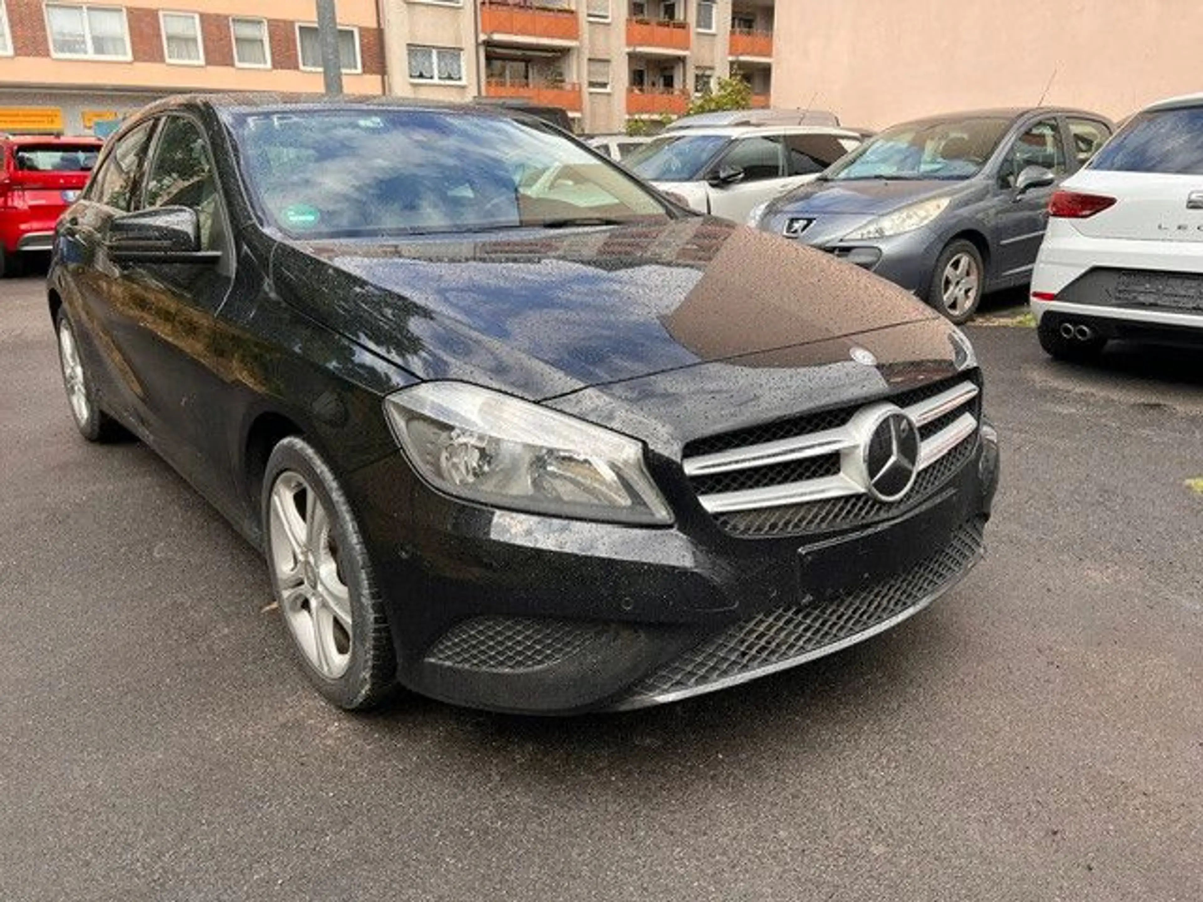 Mercedes-Benz A 200 7G-DCT Urban Comand Kamera — photo 2