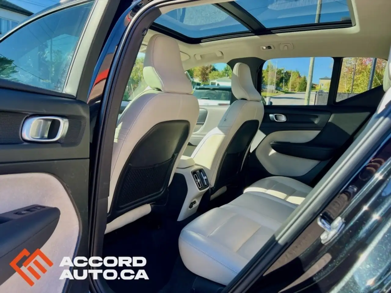 Volvo XC40 снимка Volvo XC40