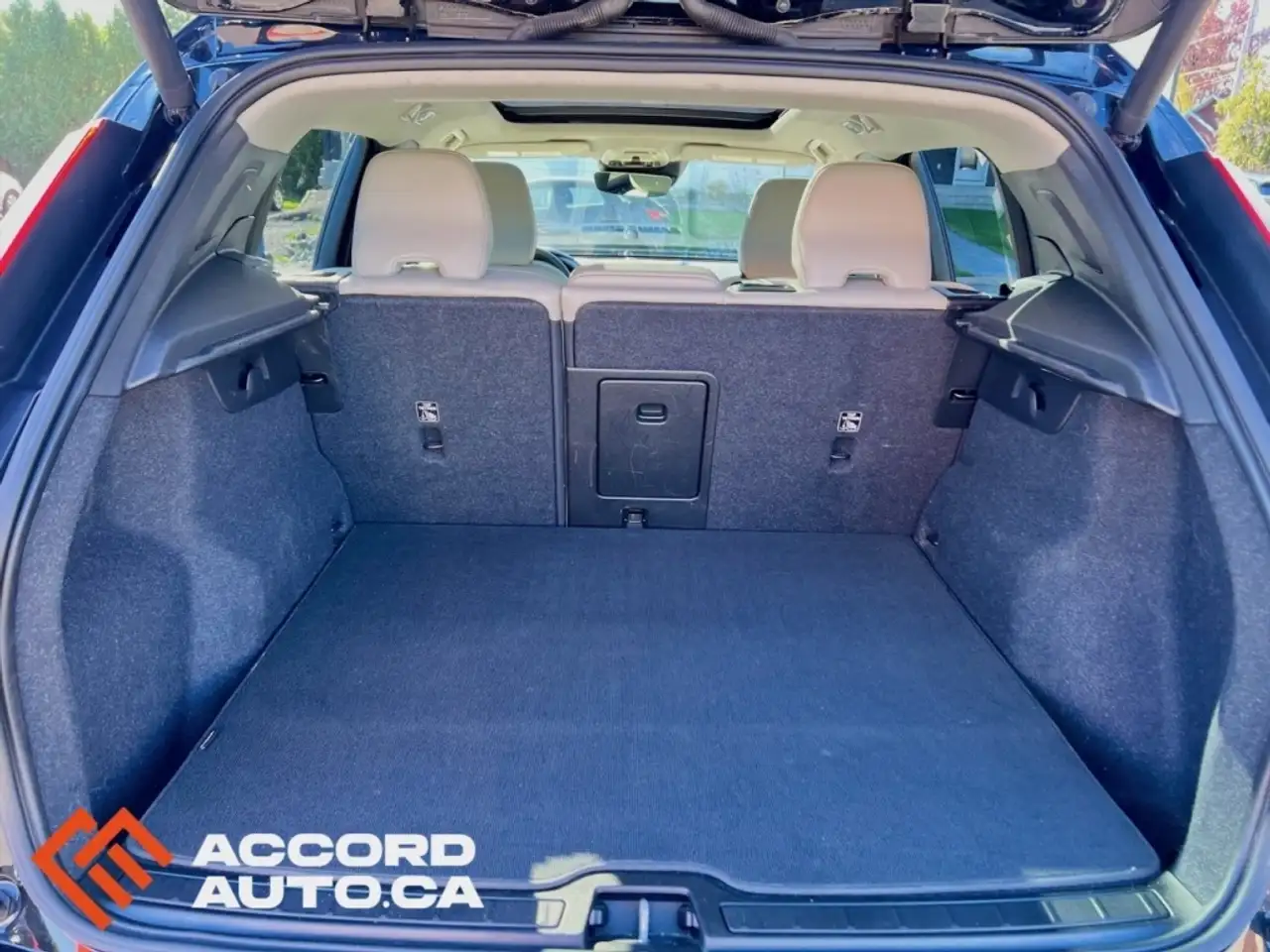 Volvo XC40 снимка Volvo XC40