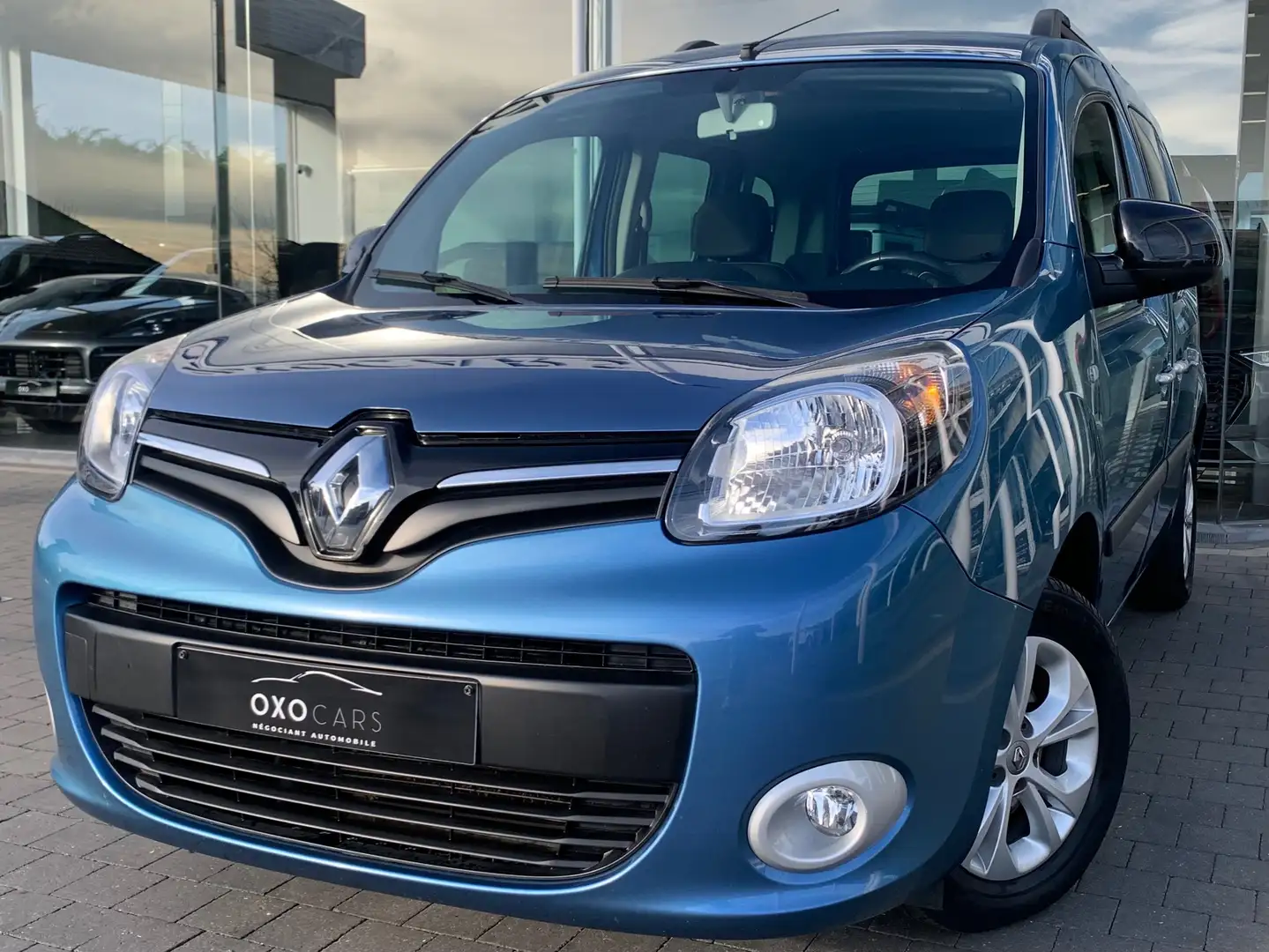 Renault Kangoo 1.5 DCI LIMITED / Airco / Bluetooth / PDC / Blauw - 1