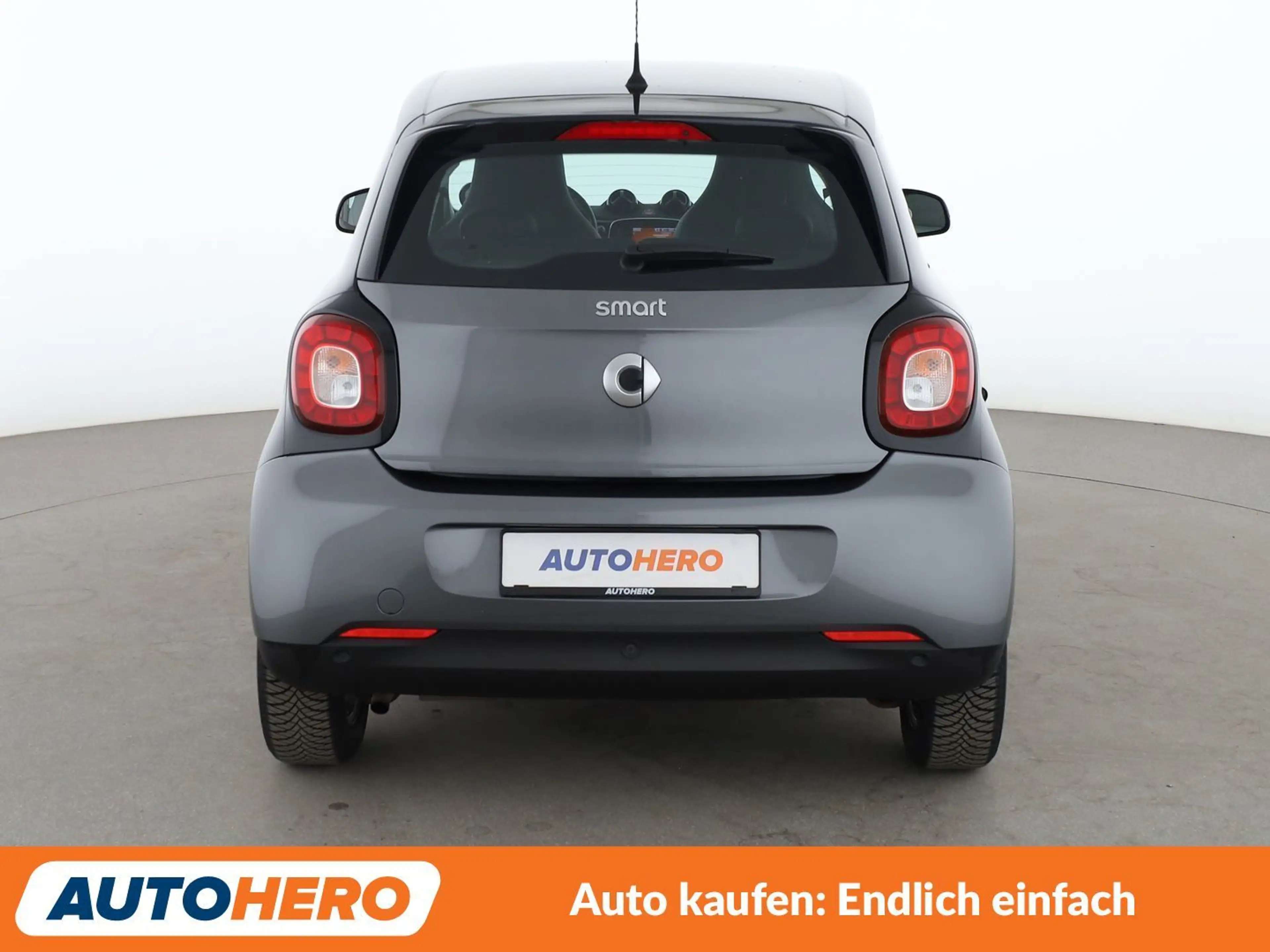 smart forFour 1.0 Basis Prime Aut.*NAVI*TEMPO*PDC* — photo 5