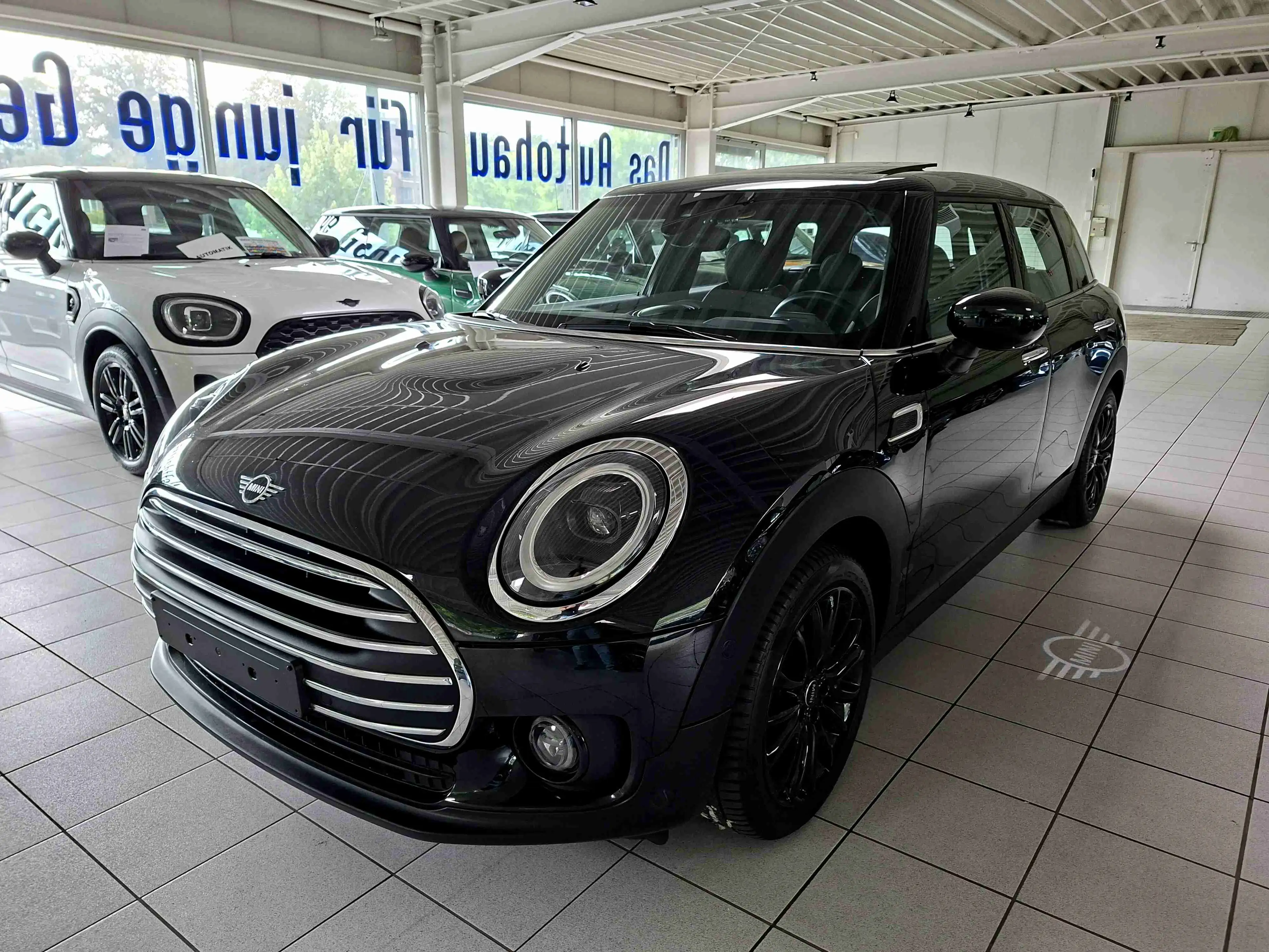 MINI Cooper Clubman MINI Cooper Clubman Automatic Navi Sportsitze+Memory PanoDach HuD — photo 2