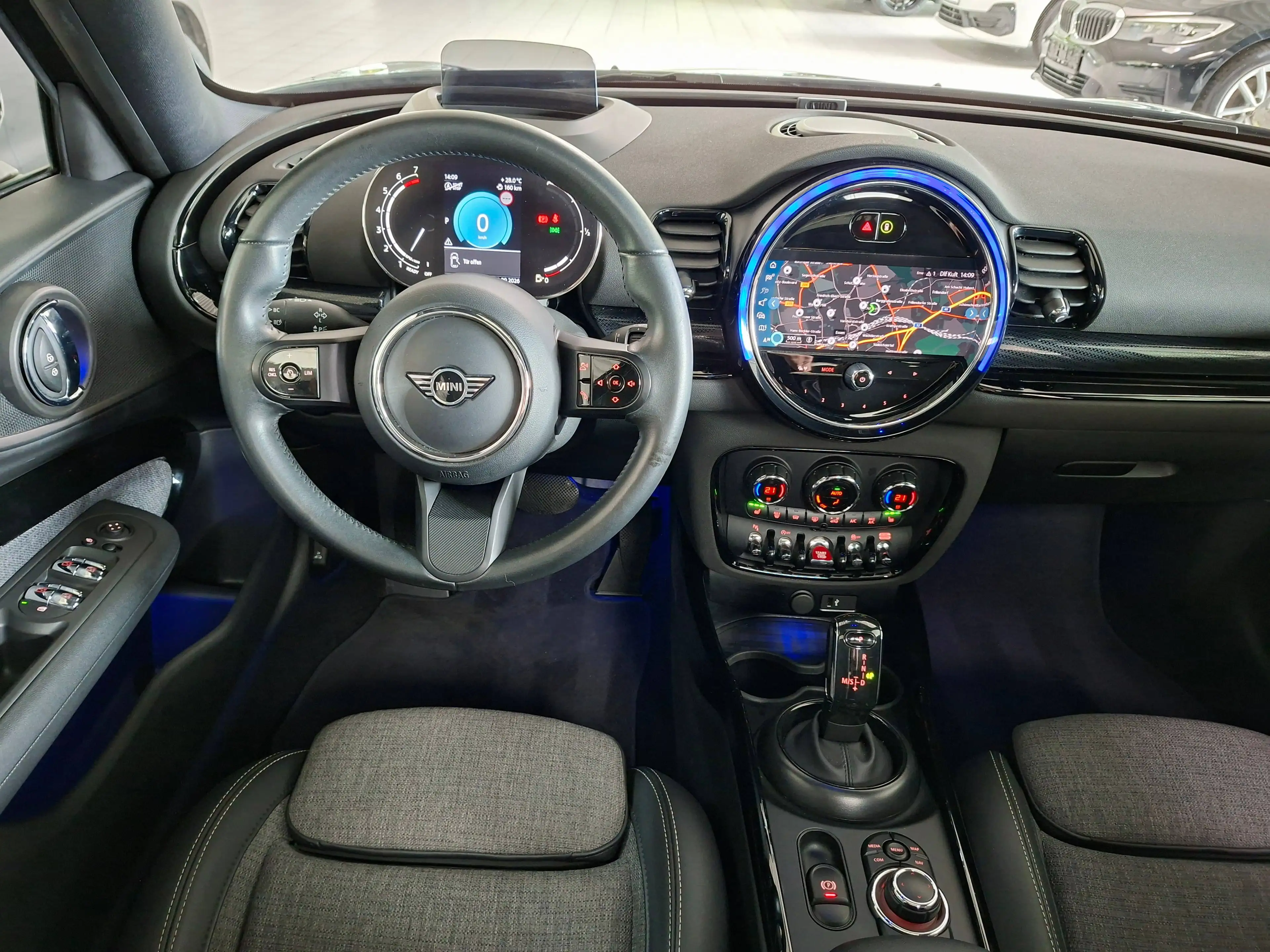 MINI Cooper Clubman MINI Cooper Clubman Automatic Navi Sportsitze+Memory PanoDach HuD — photo 4
