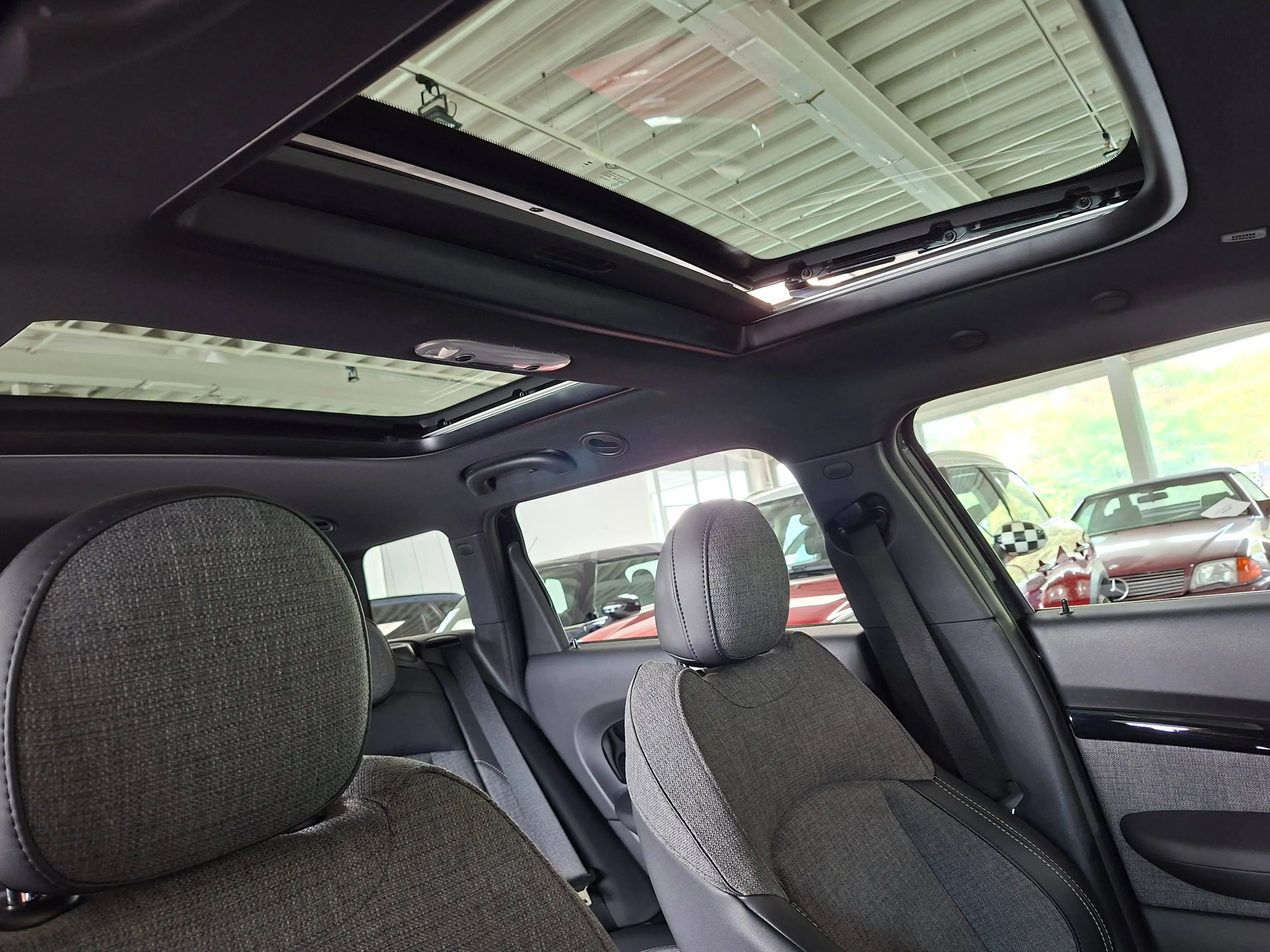 MINI Cooper Clubman MINI Cooper Clubman Automatic Navi Sportsitze+Memory PanoDach HuD — photo 5