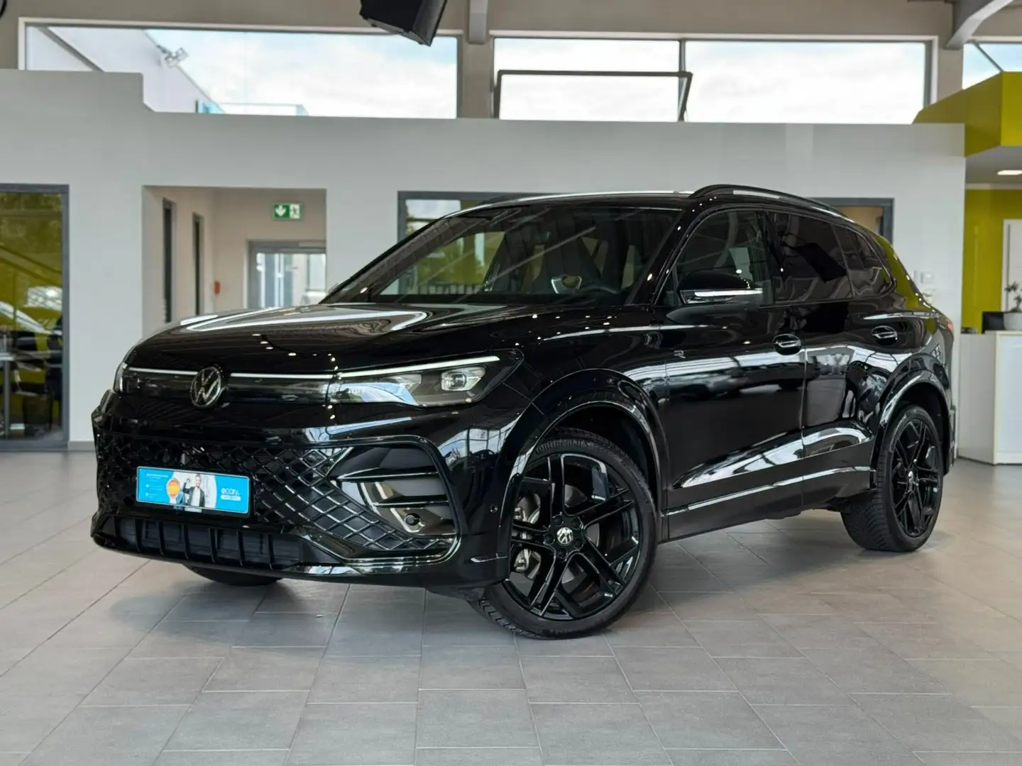 Volkswagen Tiguan R-Line*Matrix*Massage*H/K*HuD*DCC*360*LHZ Negro - 1