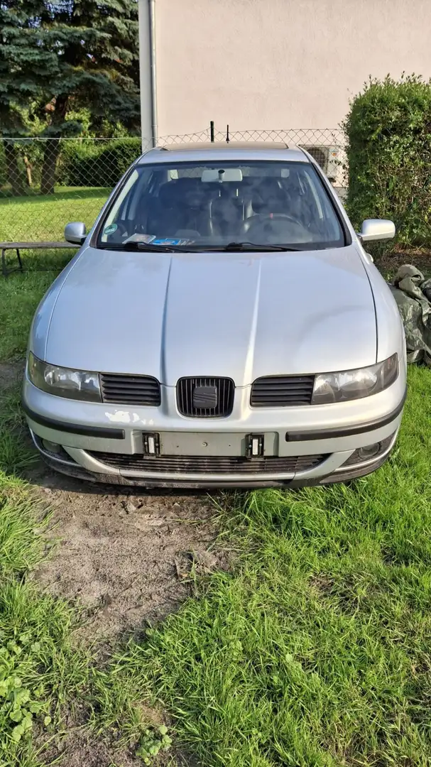 SEAT Toledo 2.3 V5 - 1