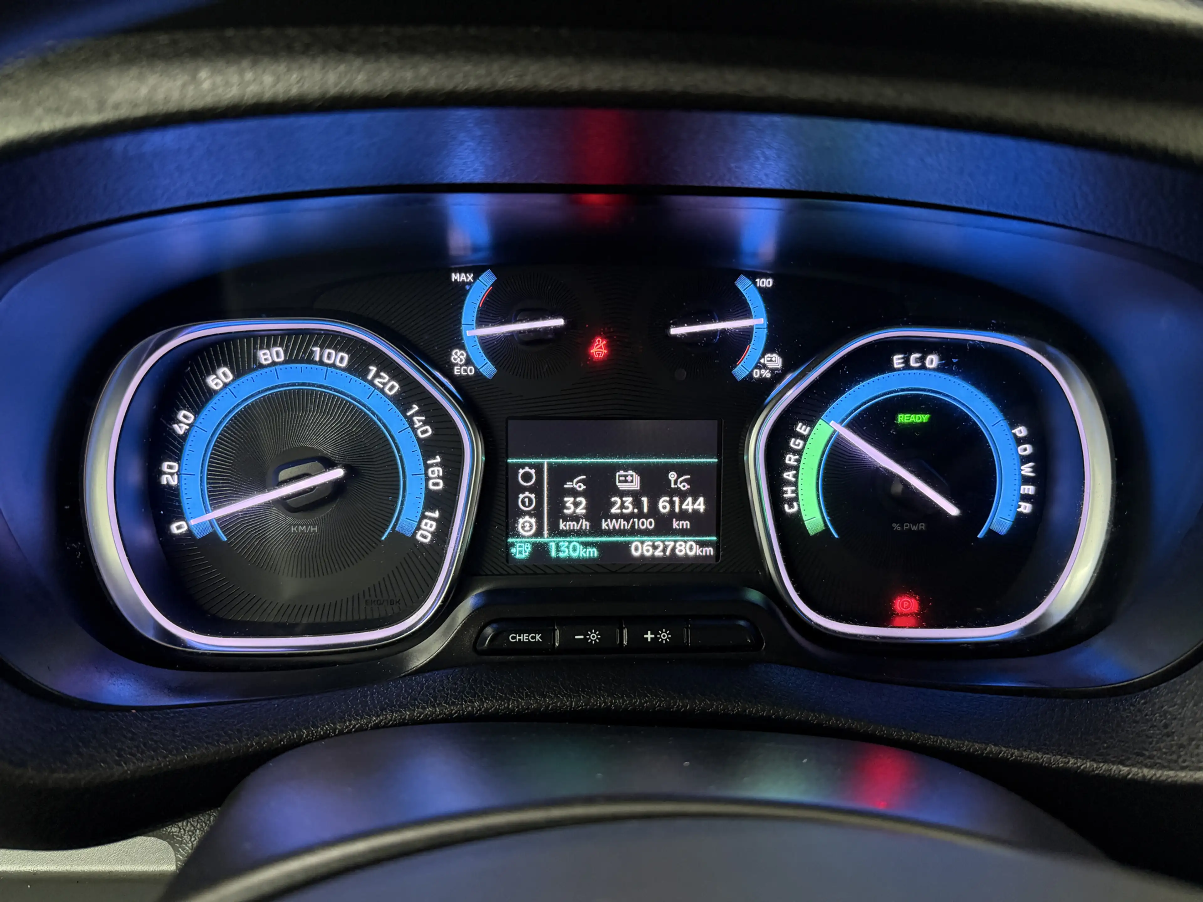 Peugeot e-Expert Lang Pro 75 kWh | Elektrisch | Airco | Cruise | Be — photo 15