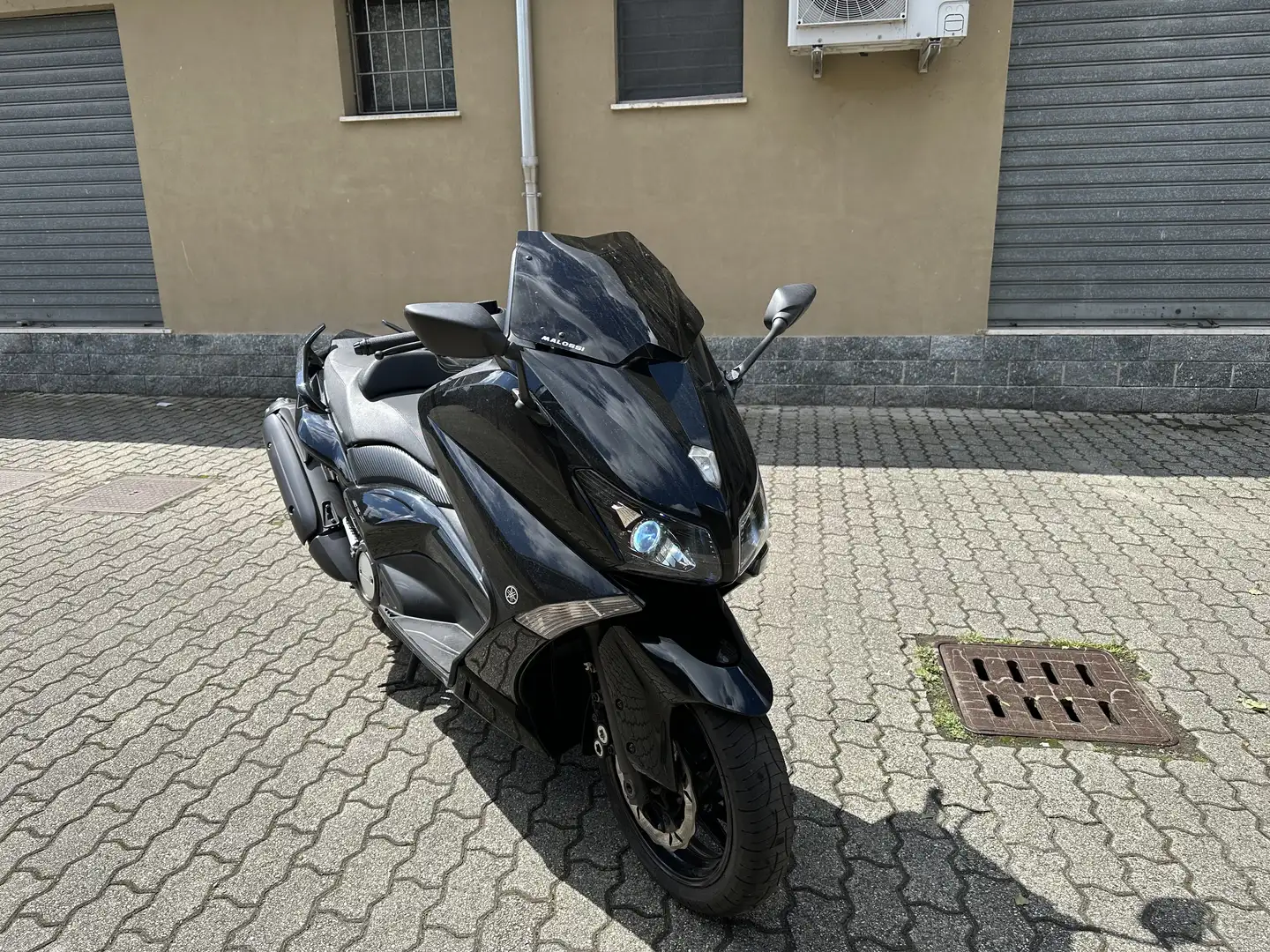 Yamaha TMAX 530 Negro - 2