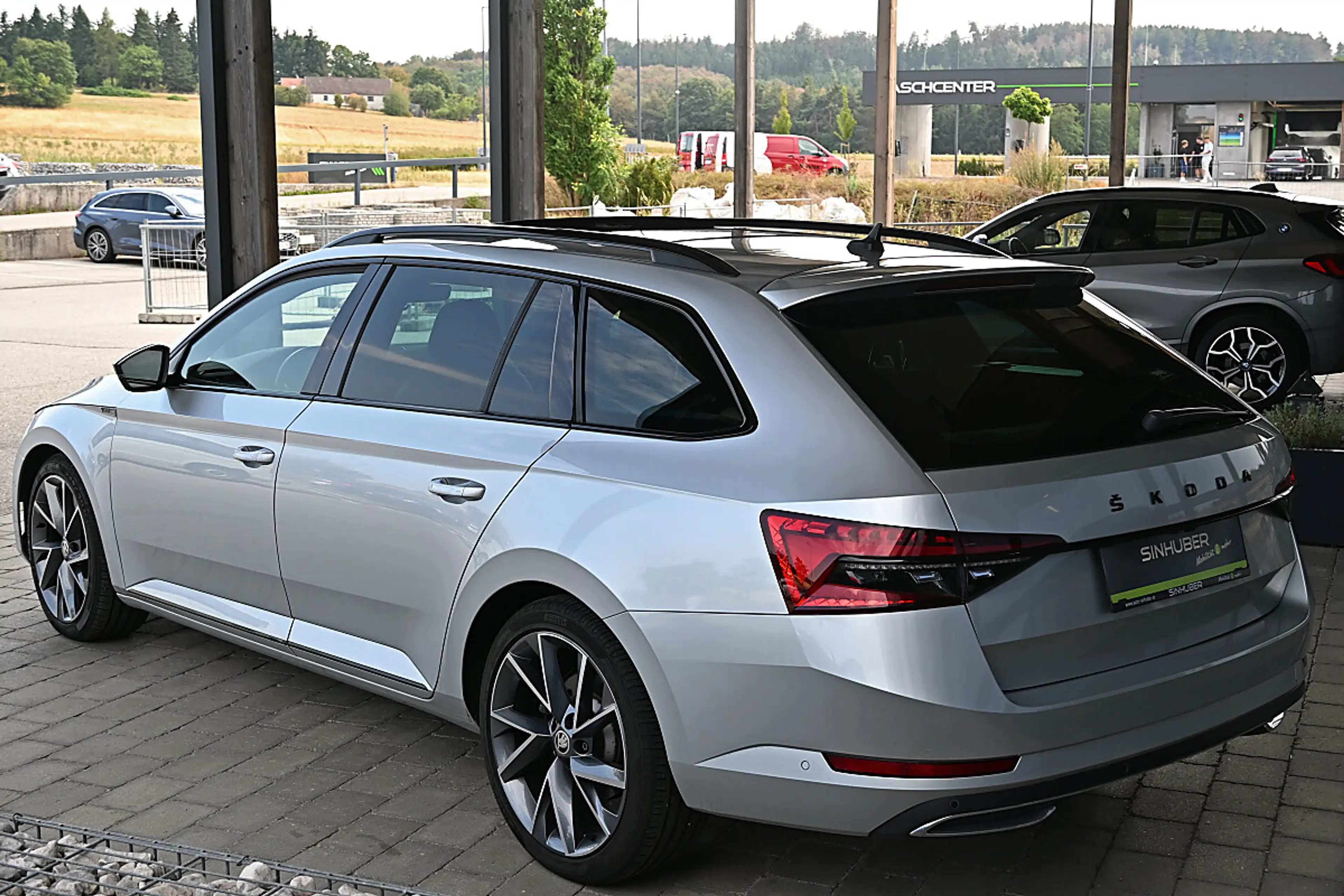Skoda Superb Kombi 2,0 TDI Sportline DSG ACC, MatrixLED, Pan... — photo 3