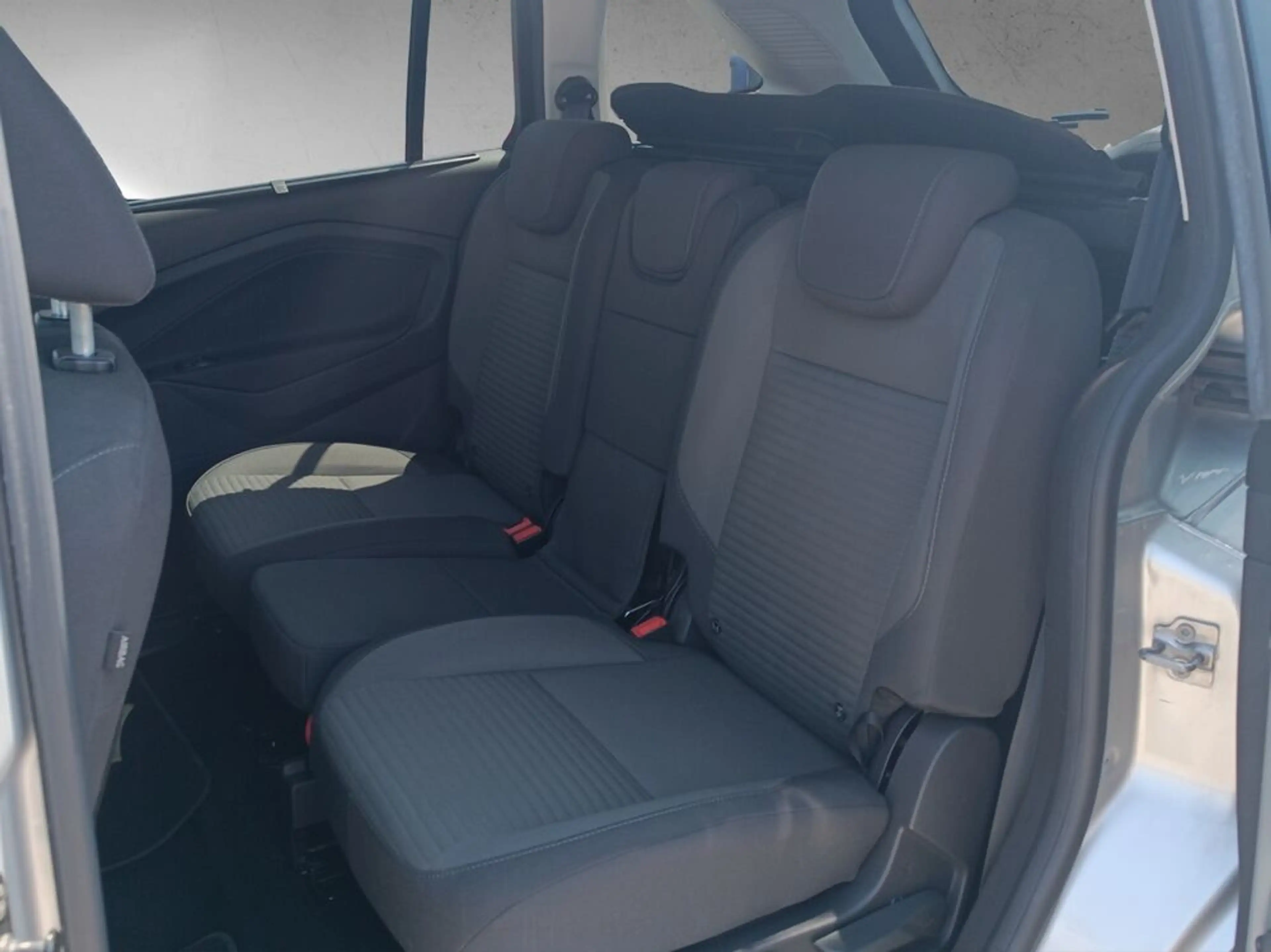 Ford Grand C-Max Grand C-MAX — photo 10