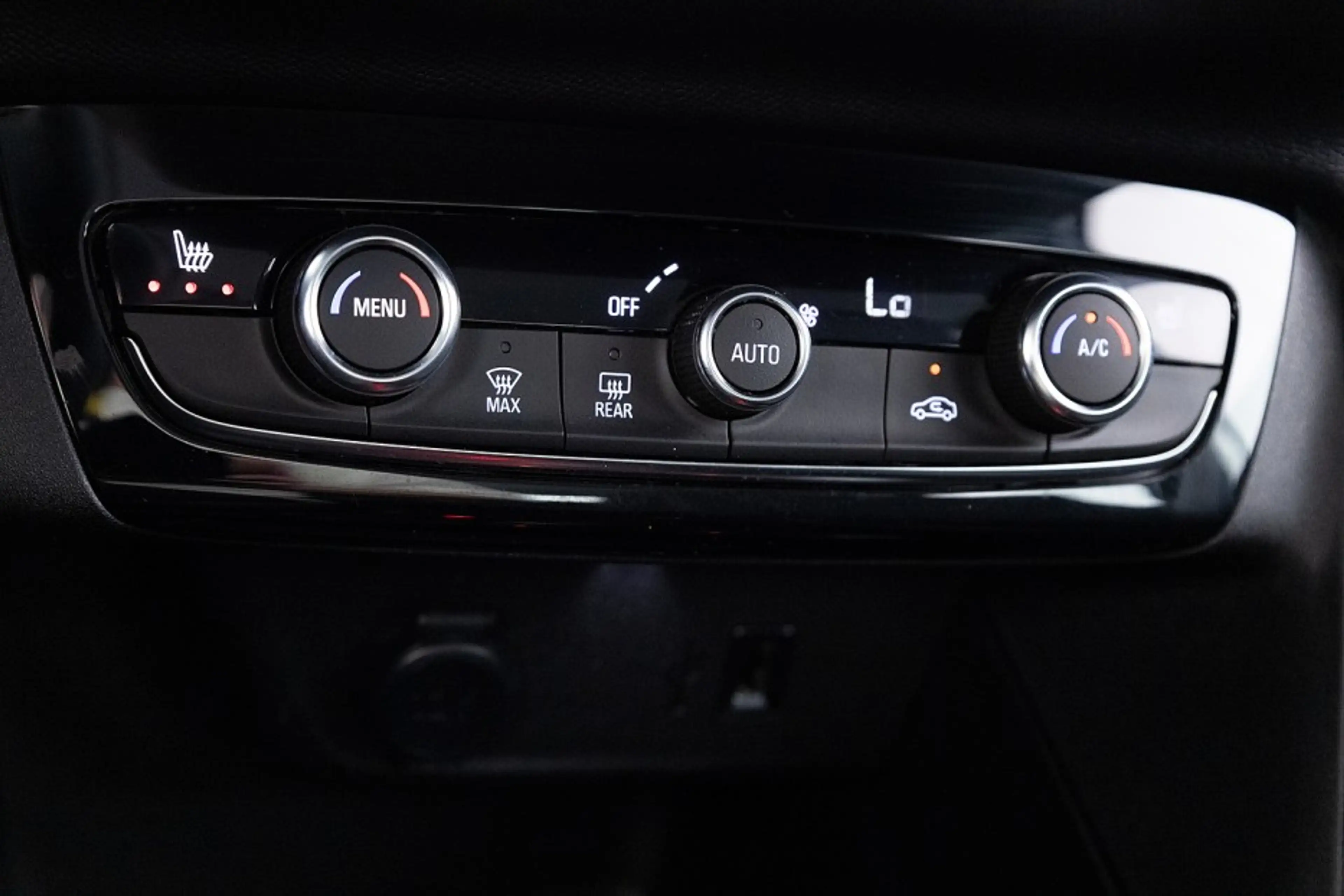 Opel Corsa-e Elegance 50 kWh | 3 Fase | Full LED | Half LEDER | — photo 13
