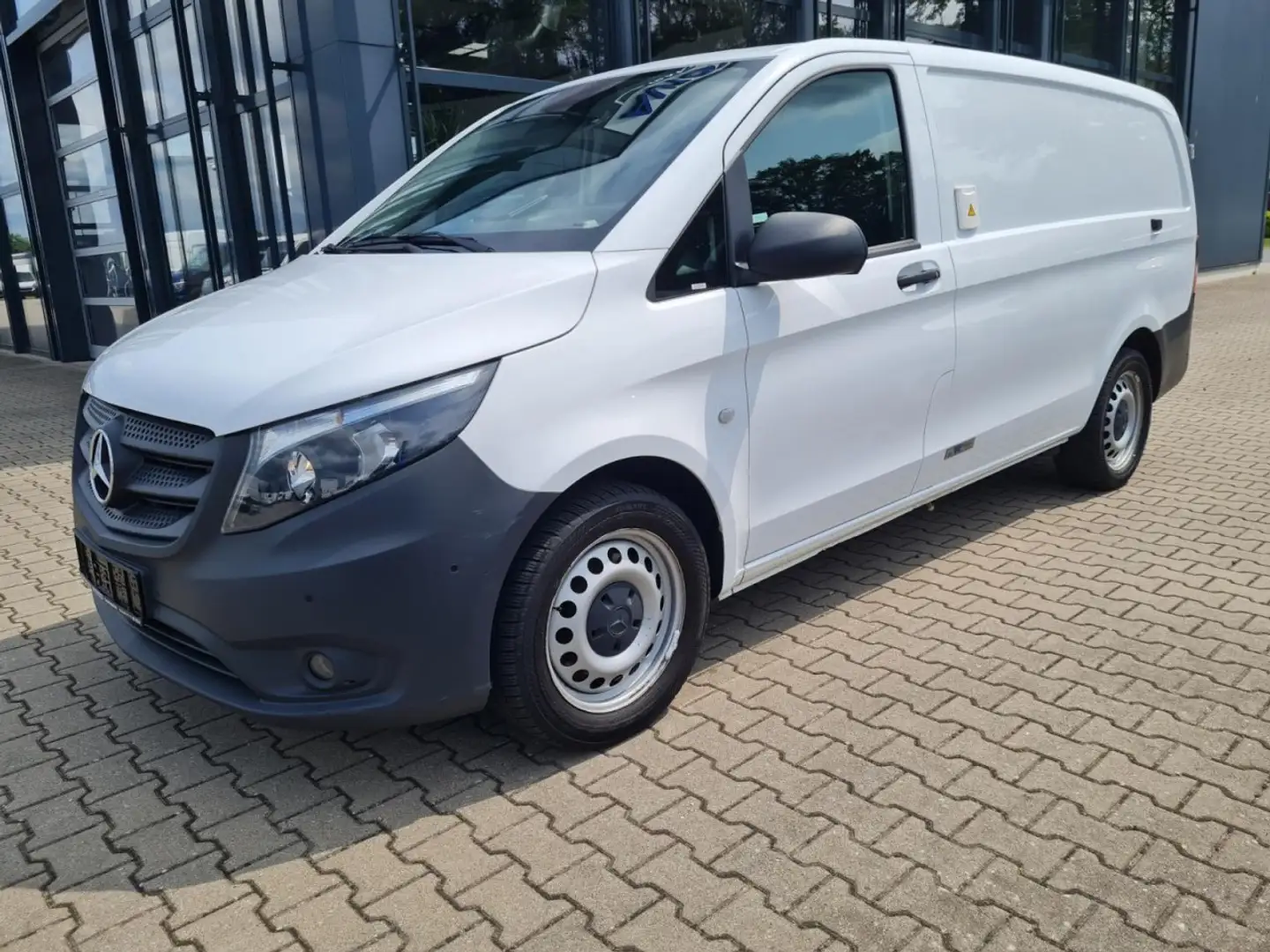 Mercedes-Benz Vito 116 Cdi Kühlkasten Stand + Fahrkühl. lang Wit - 2