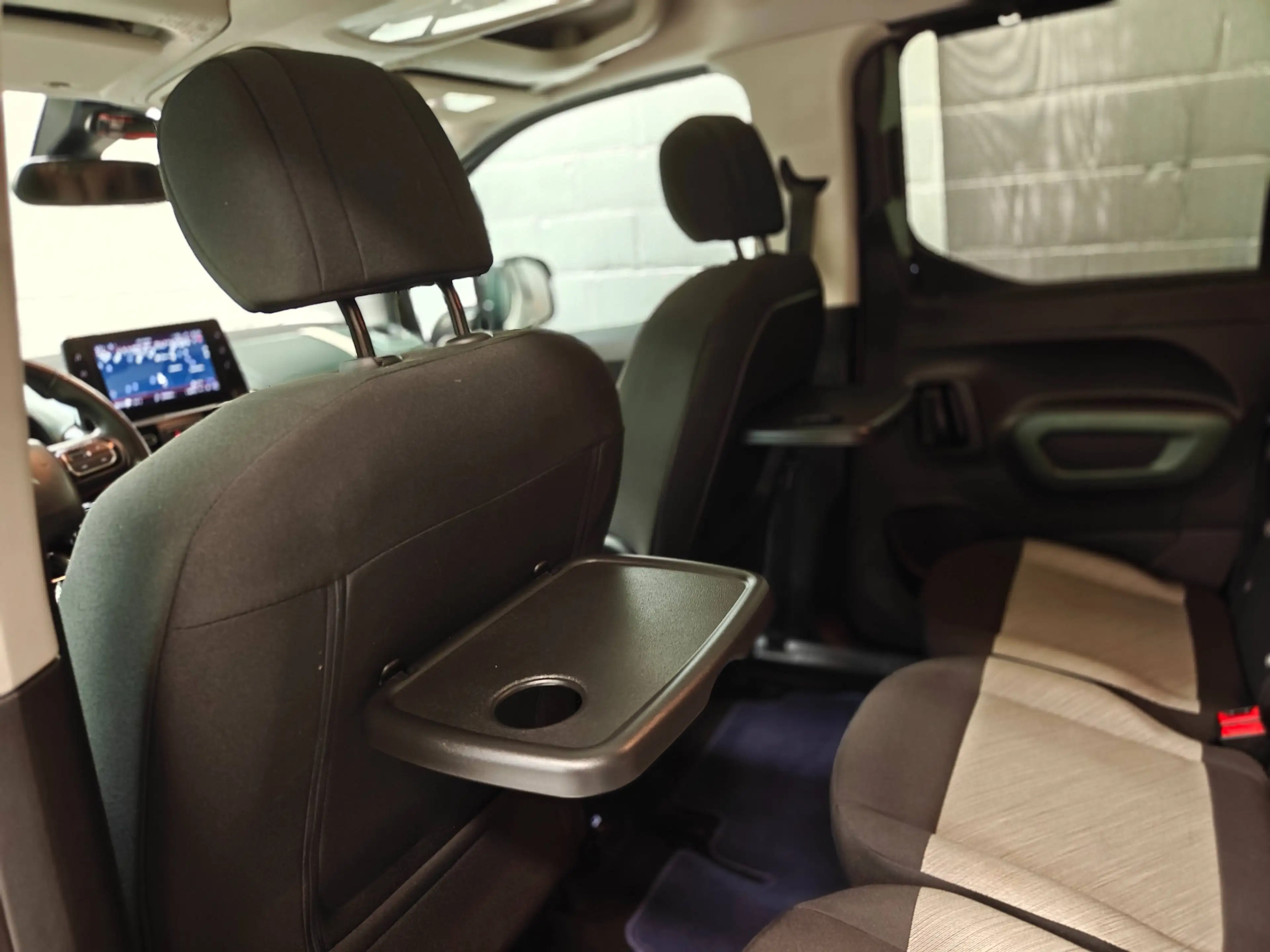 Citroen Berlingo 1.5 BlueHDi XL Feel XTR S - 131pk - Head Up Display - Pano Dak - Mirror Link - Trekhaak — photo 8