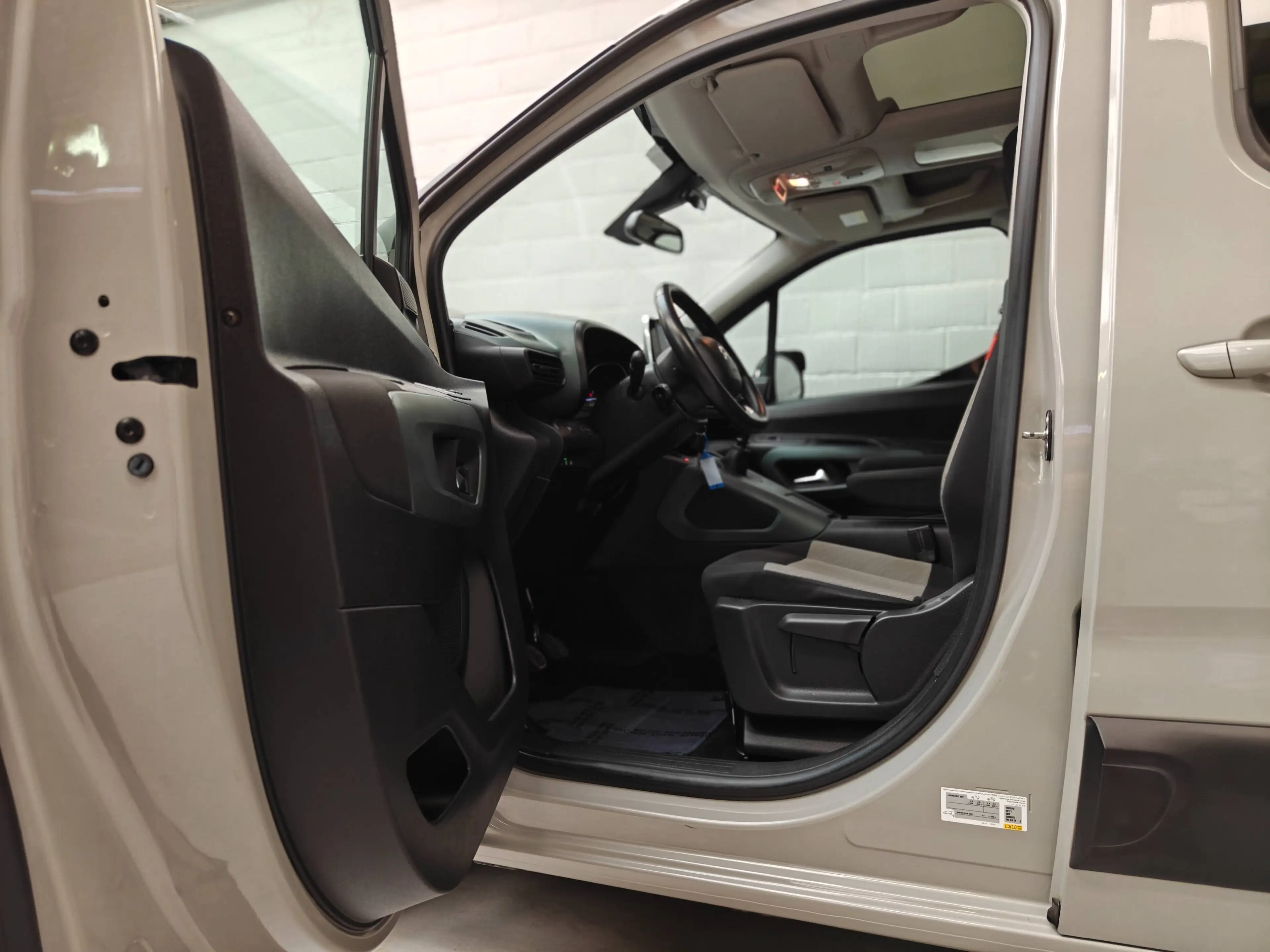 Citroen Berlingo 1.5 BlueHDi XL Feel XTR S - 131pk - Head Up Display - Pano Dak - Mirror Link - Trekhaak — photo 9