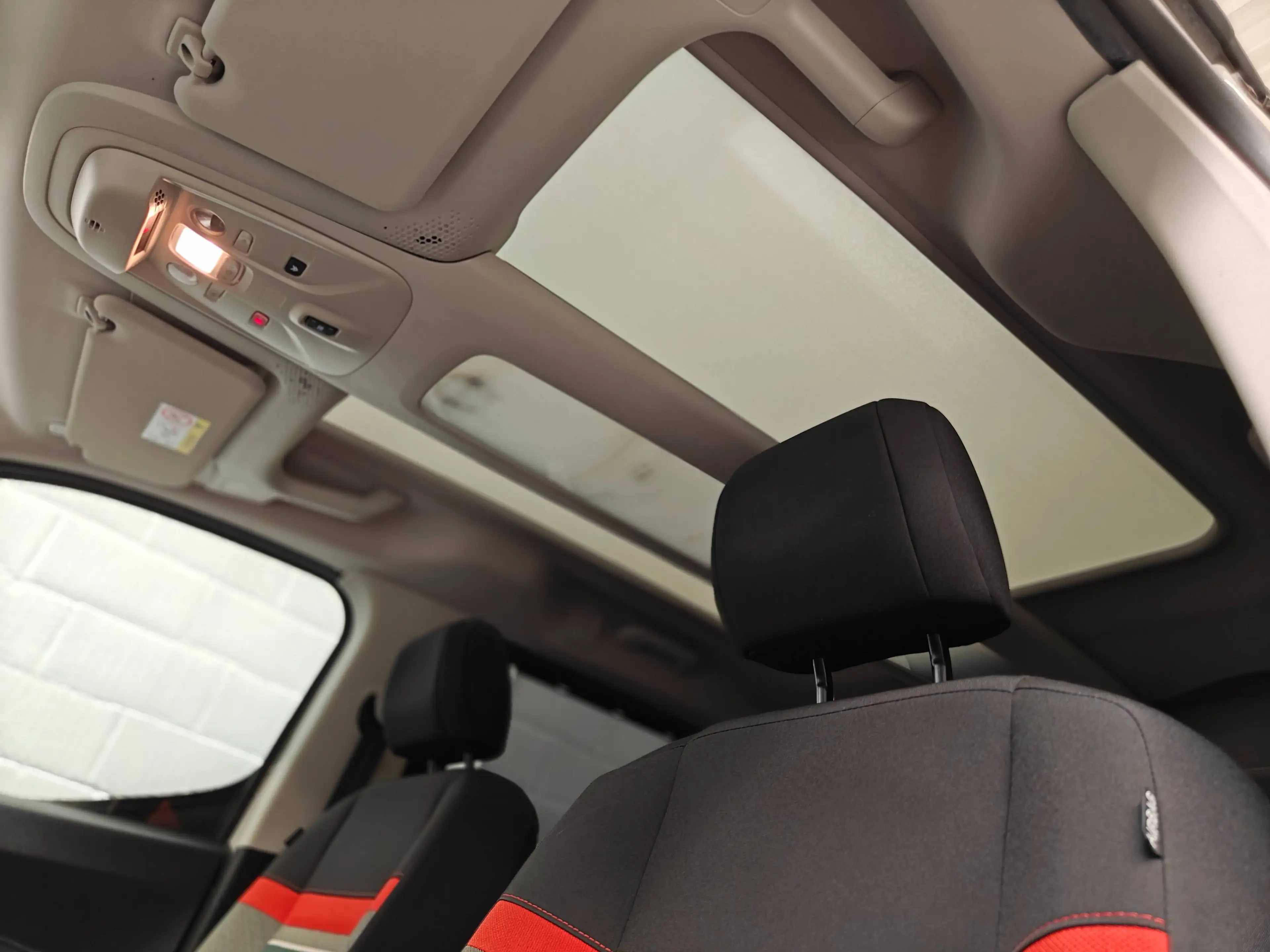 Citroen Berlingo 1.5 BlueHDi XL Feel XTR S - 131pk - Head Up Display - Pano Dak - Mirror Link - Trekhaak — photo 12