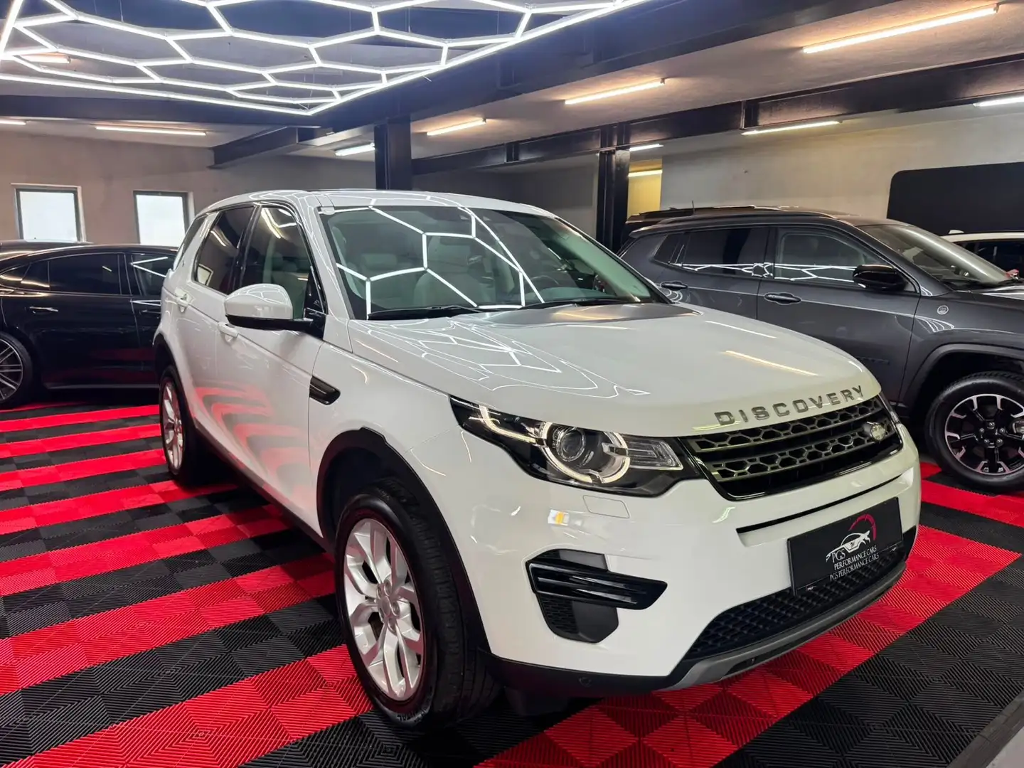 Land Rover Discovery Sport 2,0 TD4 4WD SE/panorama/kamera Weiß - 1