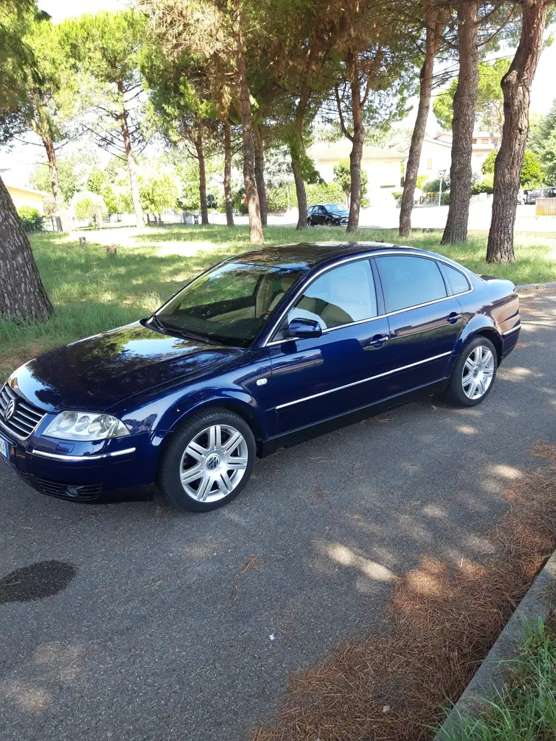 Volkswagen Passat 4.0 W8 4motion auto - 1