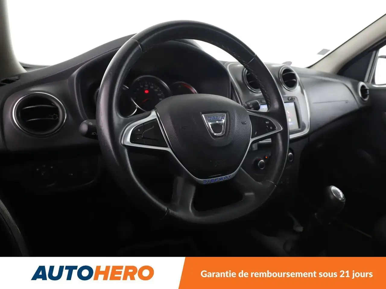 Dacia Sandero Sandero Stepway — photo 11