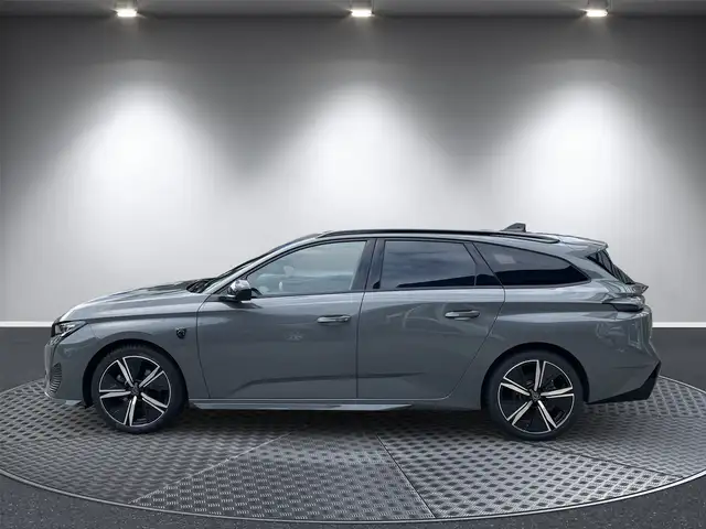 Peugeot 308 view 2