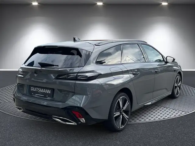 Peugeot 308 view 5