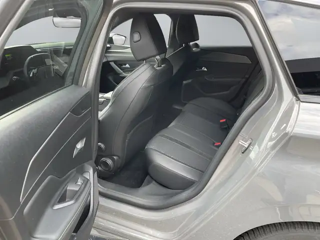 Peugeot 308 view 12