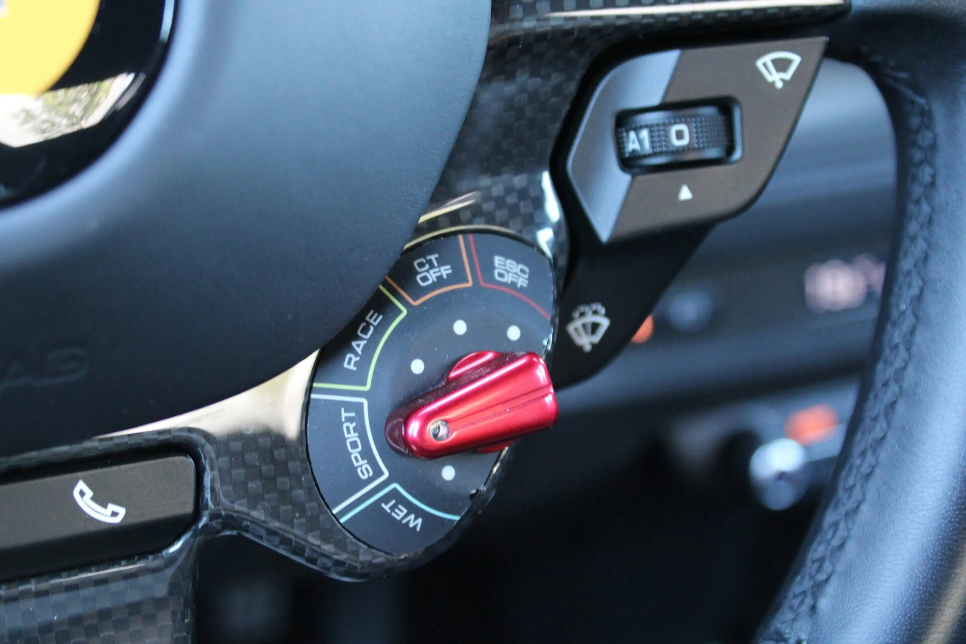 Ferrari F8 Tributo 3.9 V8 HELE — photo 14
