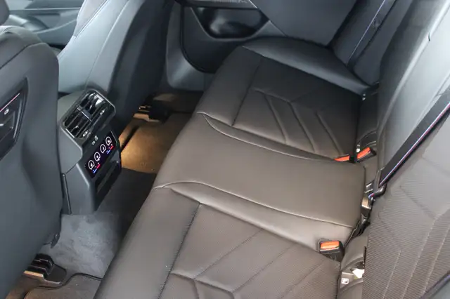 BMW M view 12