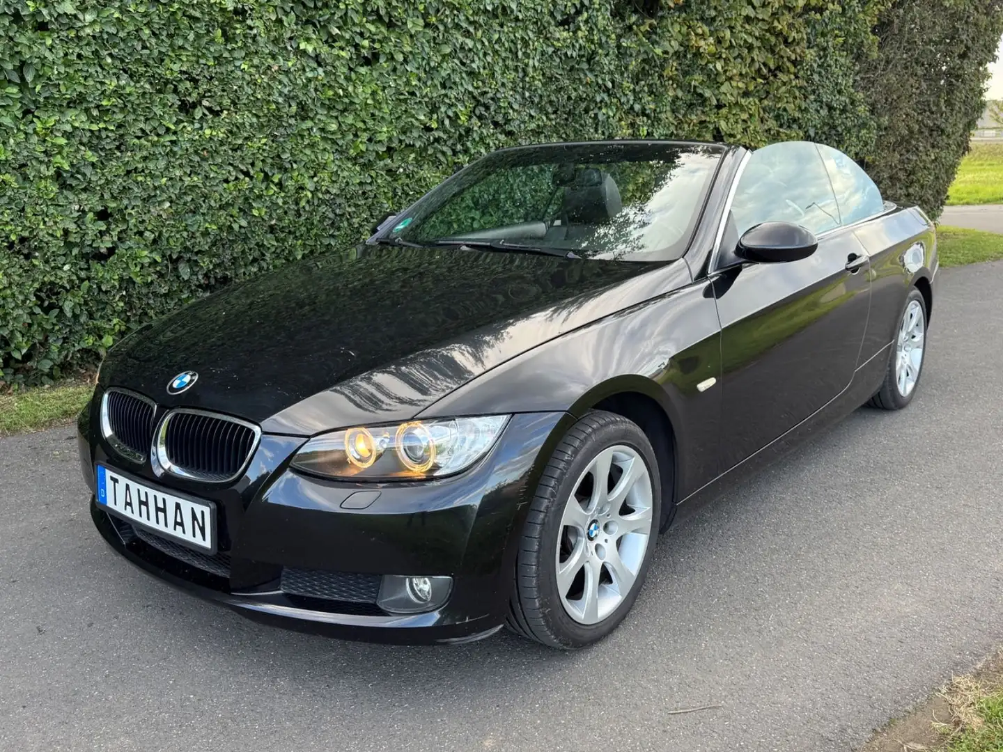 BMW 320 i Cabrio/LED/Klima/Tüv Neu Schwarz - 2
