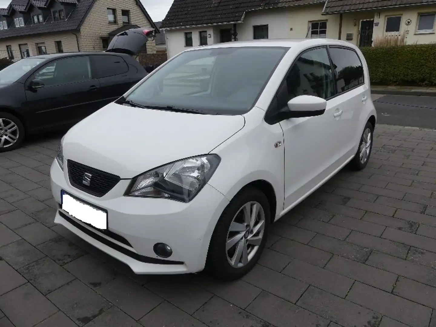 SEAT Mii Mii  5-Türer 1.0 Sport Bílá - 1