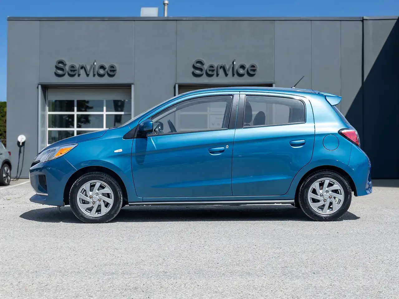 Mitsubishi Mirage снимка Mitsubishi Mirage