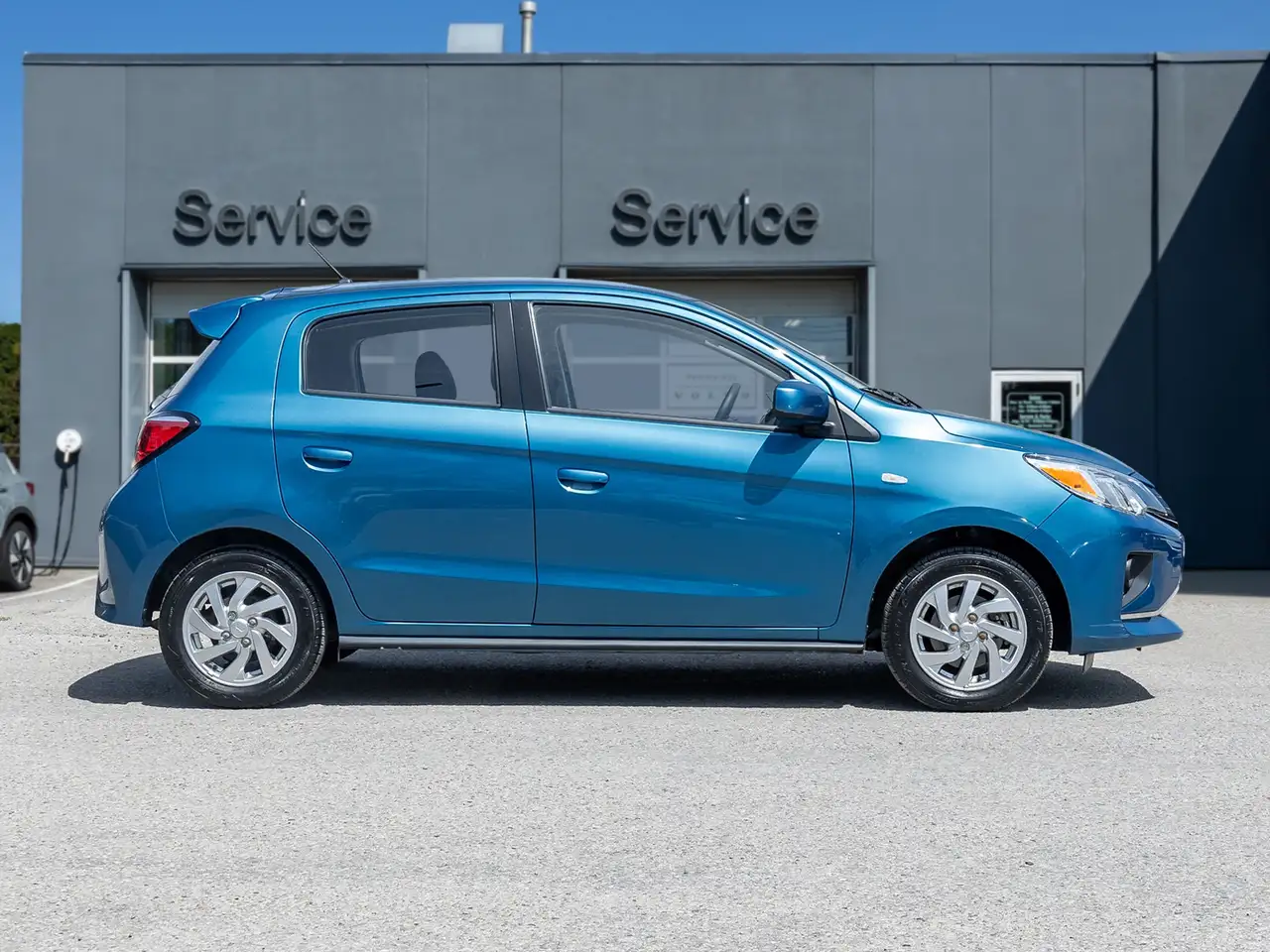 Mitsubishi Mirage снимка Mitsubishi Mirage
