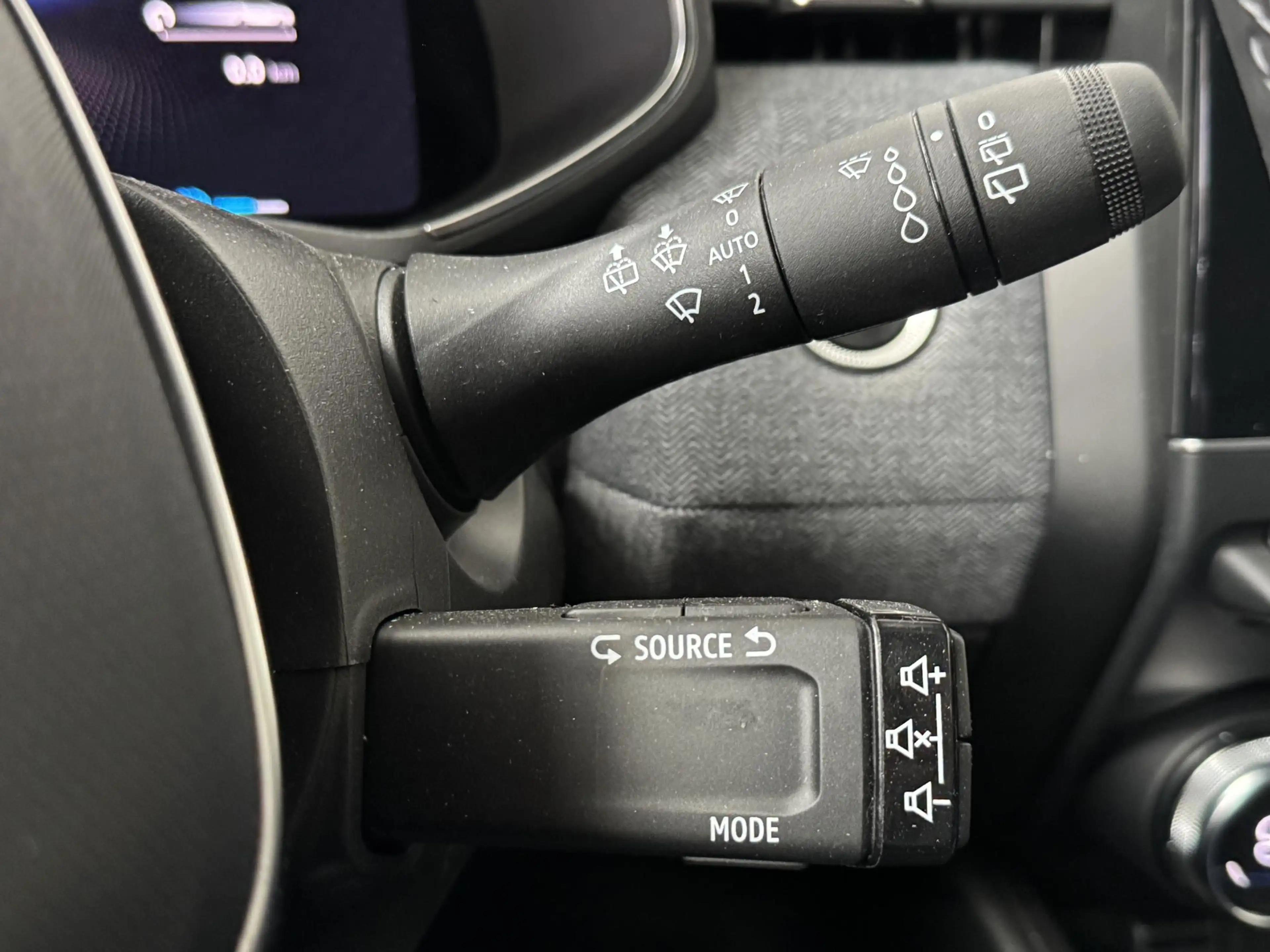Renault Clio 1.6 E-Tech Full Hybrid 145 Techno | Stoelverwarmin — photo 17