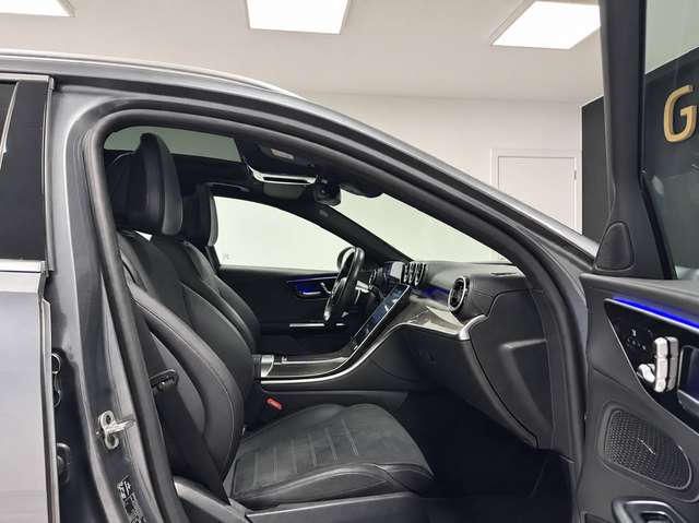 Mercedes-Benz C 200 — photo 12