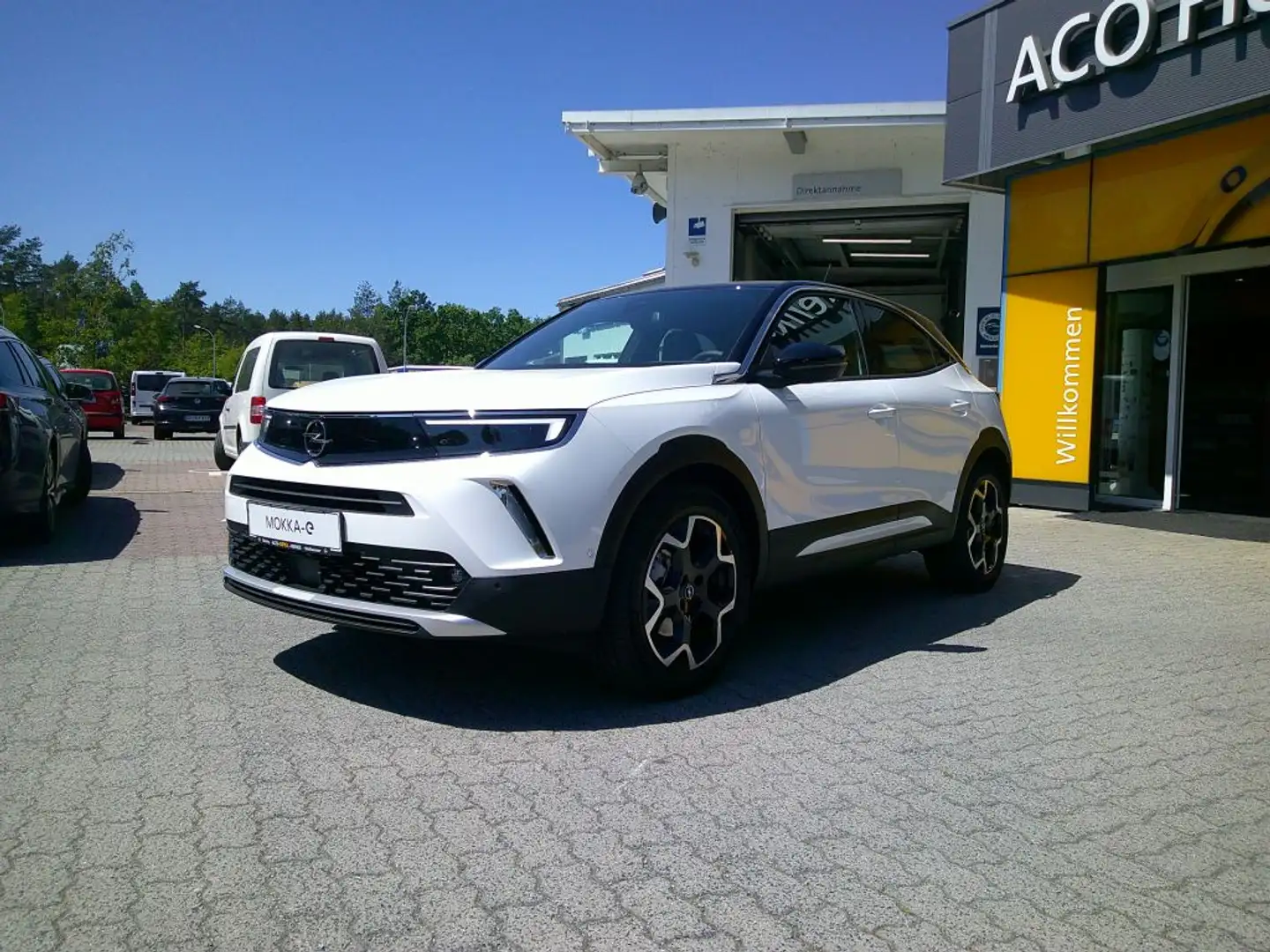 Opel Mokka-E Ultimate Weiß - 2
