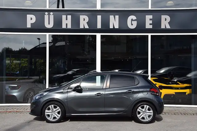 2017 Peugeot 208 in Silver for sale