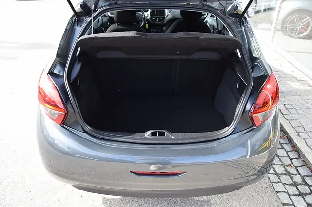 Peugeot 208 view 15