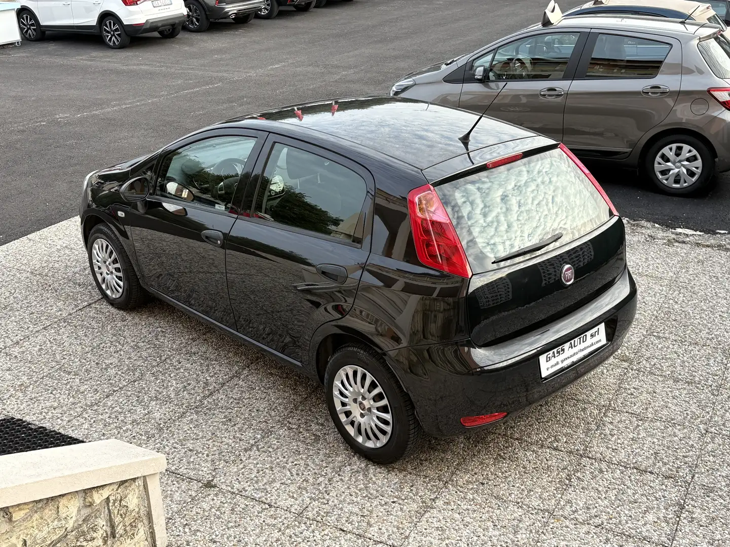 Fiat Punto 5p 1.2 Street E6 Schwarz - 2