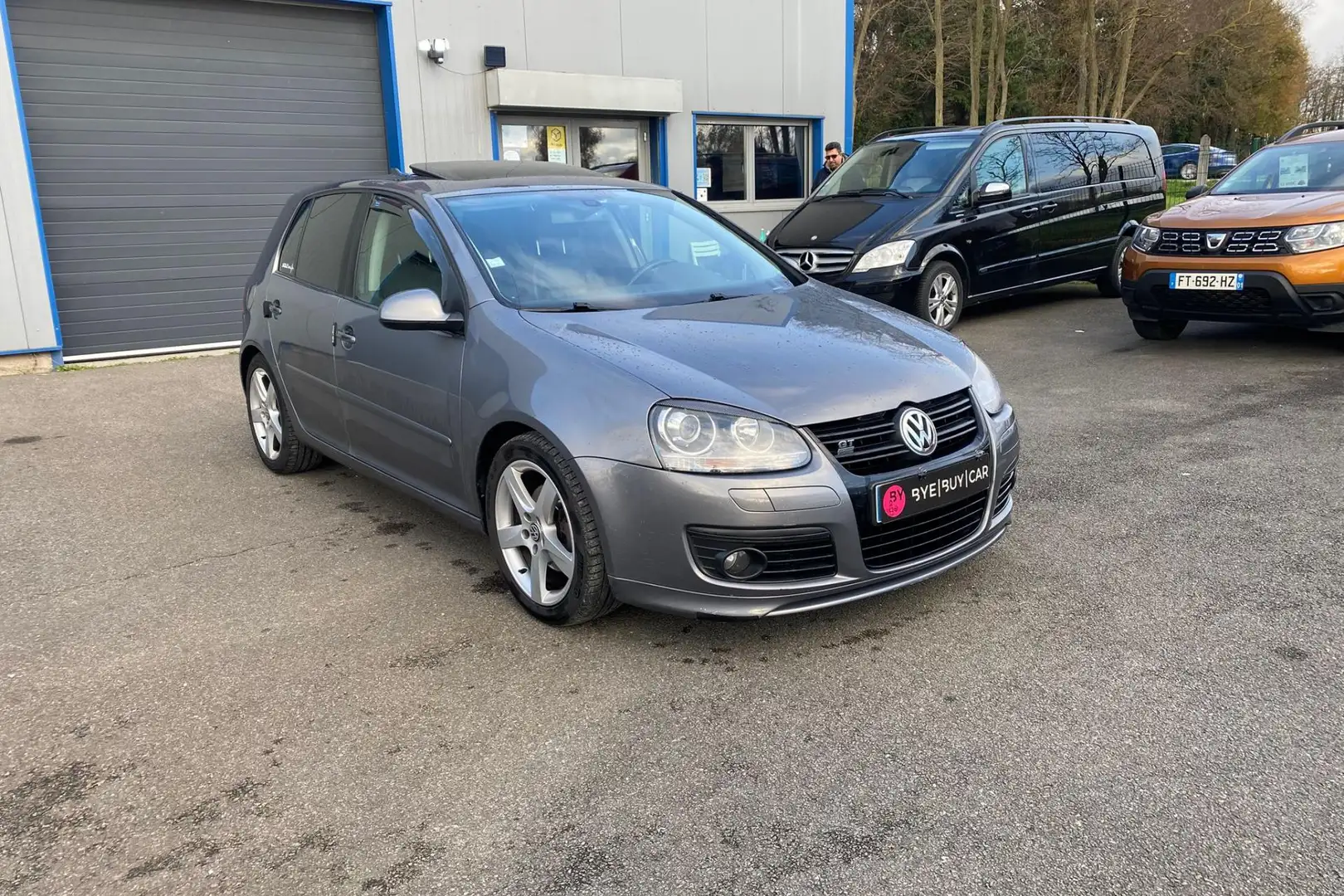 Volkswagen Golf Golf V 5 GT SPORT 2.0 TDI 136CH 5 portes BVM TOIT OUVRANT GTIE 12M Grau - 2